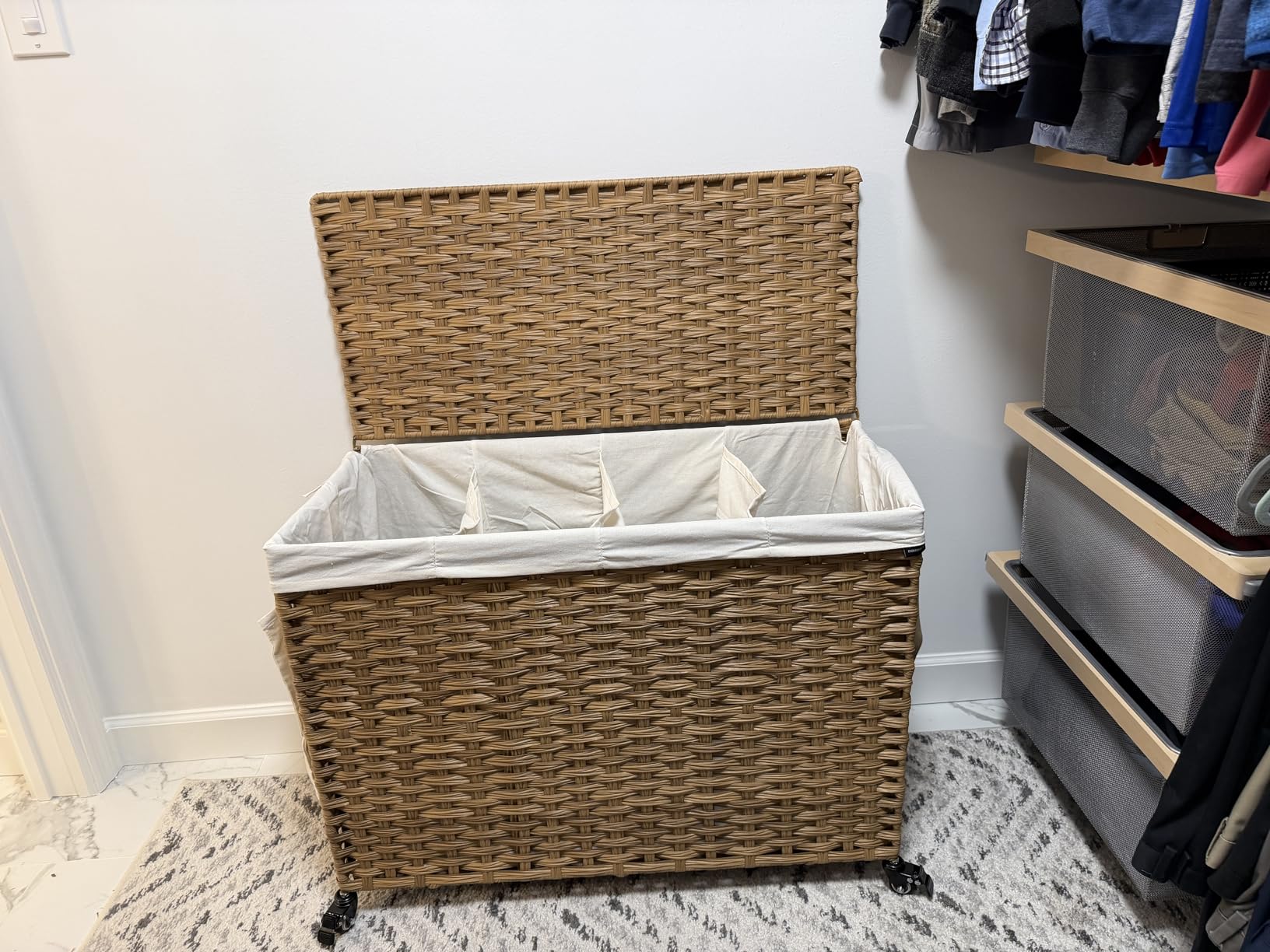 SONGMICS Laundry Hamper with Lid, 200L 4-Section Wicker Basket, 6 Mesh Bags customer photo 1