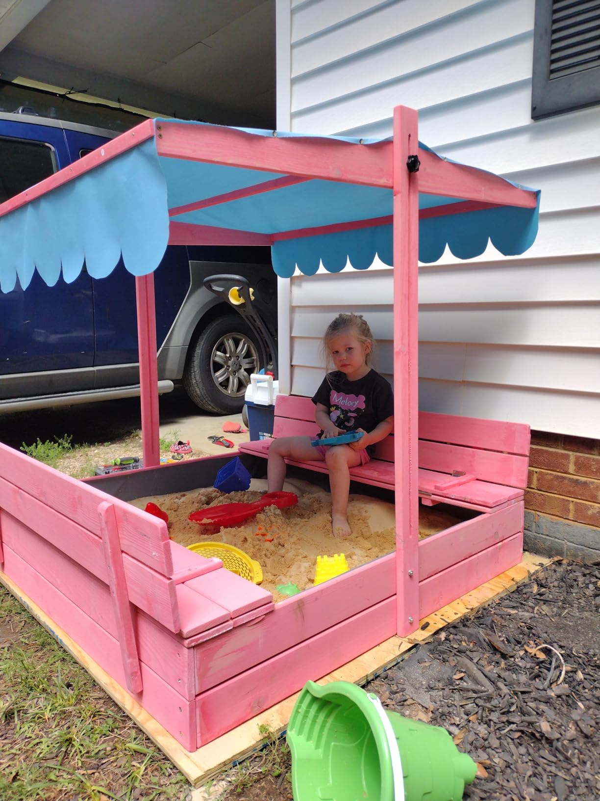 YOLENY Sandbox with Lid,Kids Sandbox with Cover Outdoor,Wooden Sand Box with 2 Foldable Bench Seats,Adjustable UV-Resistant Roof & Bottom Liner,Sand Box for Kids Ages 2-8, Perfect for Backyard,Beach customer photo 1