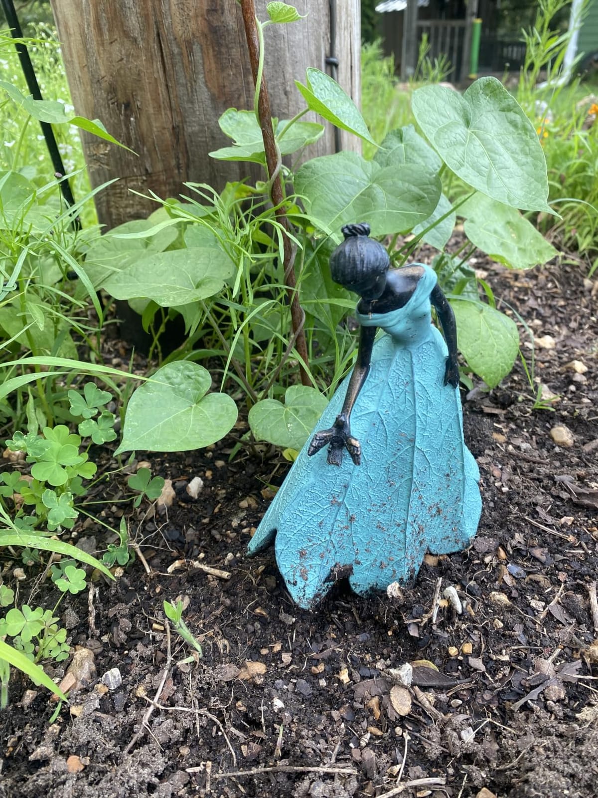 Guichifun Fairy Statues Garden Decor with Solar Lights Gifts for Women customer photo 2