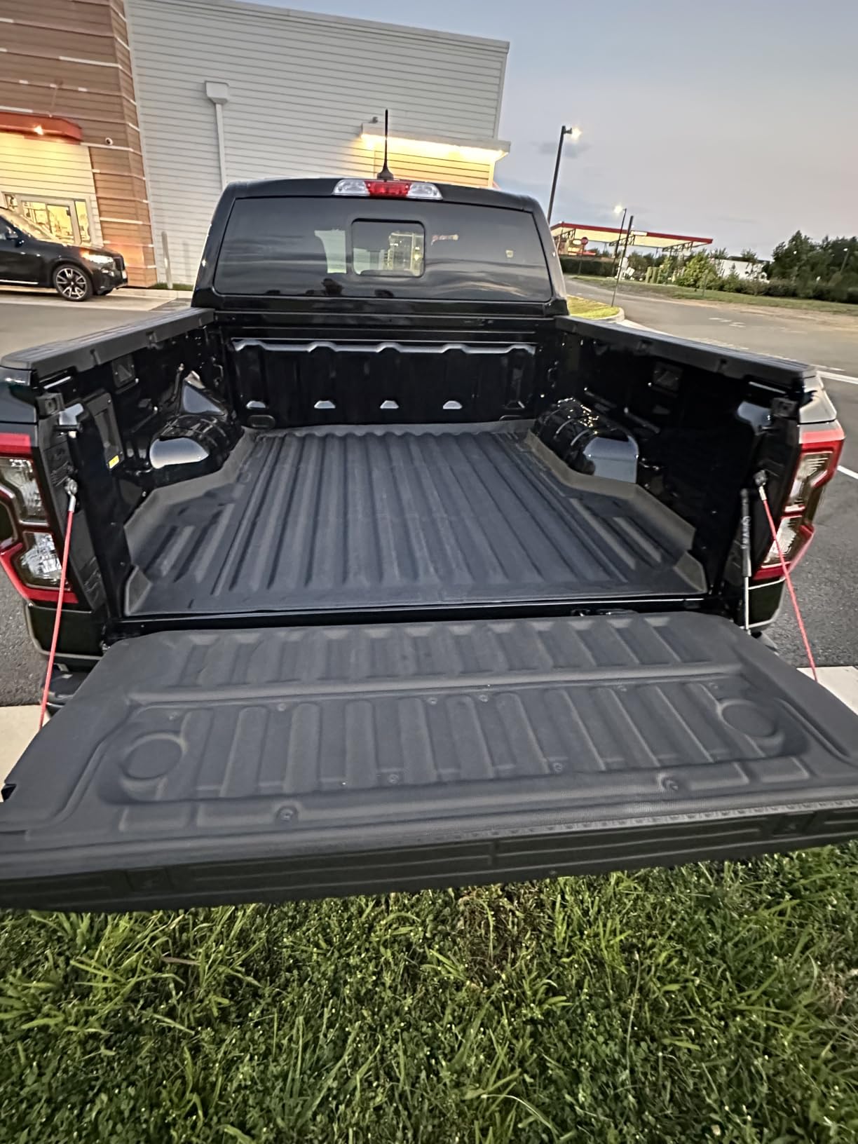TripleAliners 5.5FT Truck Bed Mat for 2024-2026 Ford F150 & Lightning customer photo 1
