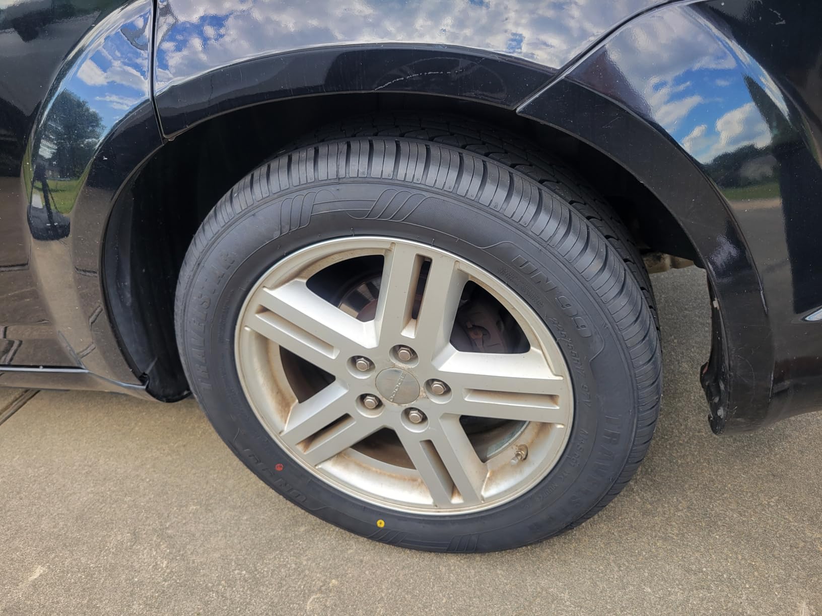 Set of 4 (Four) Travelstar UN99 225/65R17 102H All Season Radial Car Tire customer photo 1
