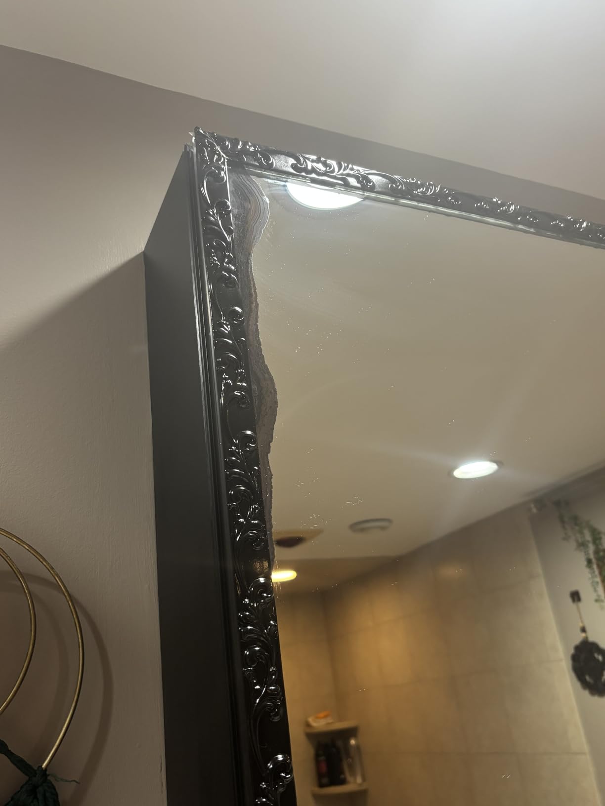 16.4FT x 1.02'' Black Peel and Stick Crown Molding Trim – Self-Adhesive Mirror Border & Cabinet Edge, Flexible Decorative Trim for Interior Use customer photo 2