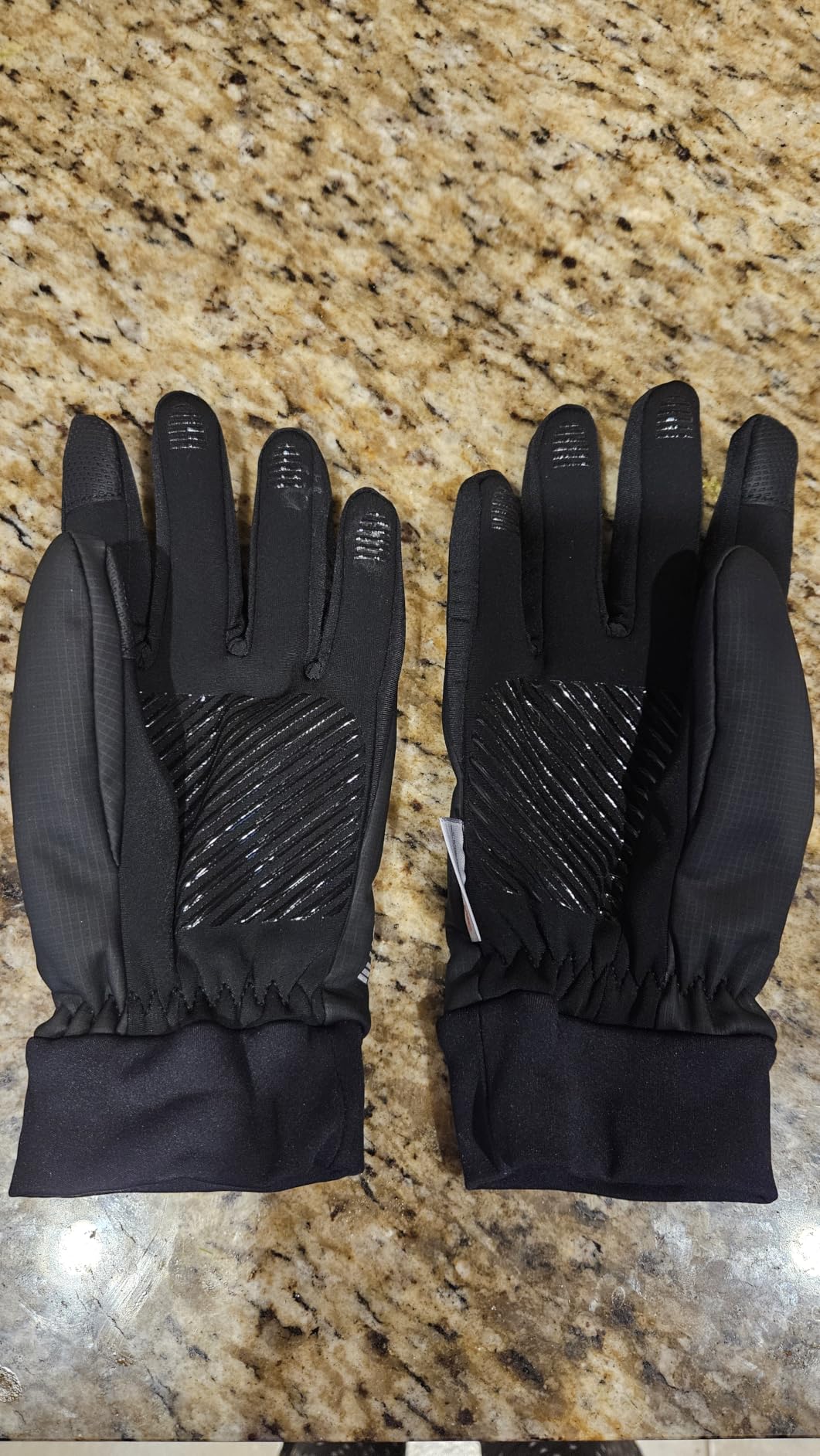 Winter Gloves Men Women Made with 3M Thinsulate, Lightweight Thermal Warm Gloves for Cold Weather with Touch Screen Fingers, Water Resistant Running Gloves for Cycling, Hiking, Driving customer photo 1