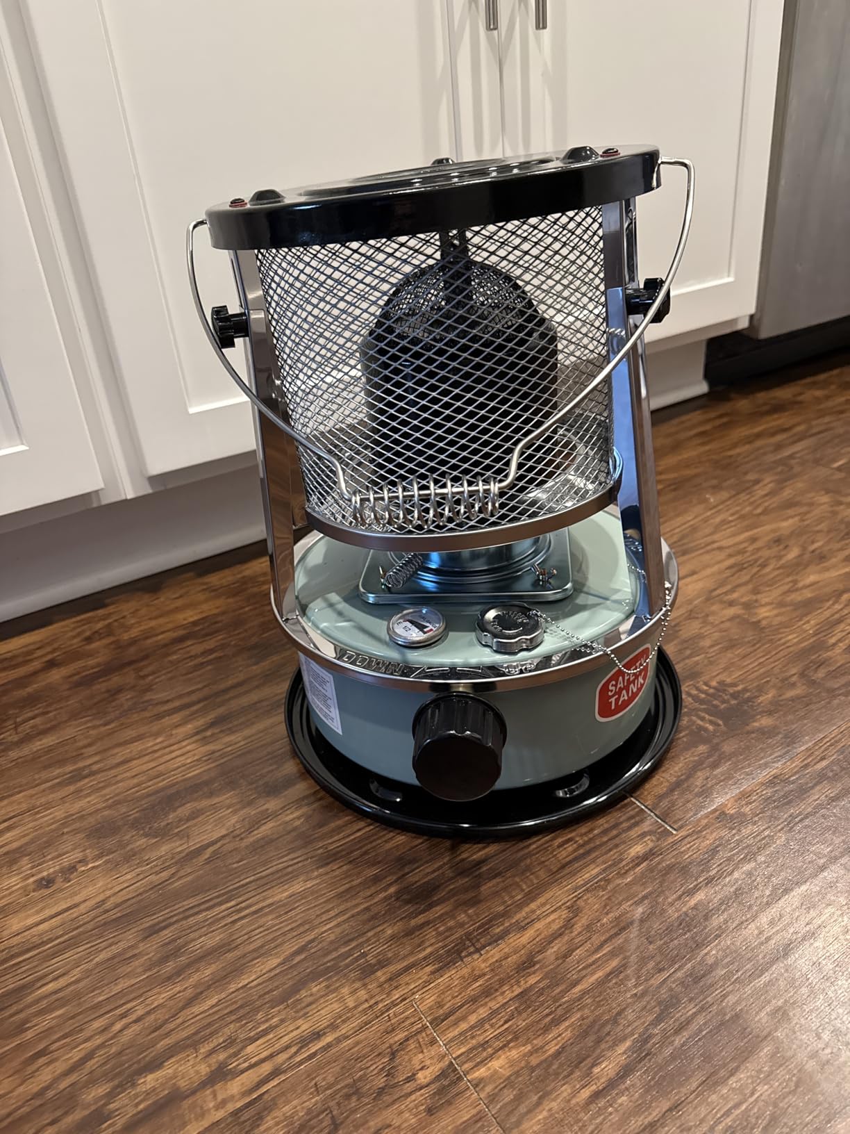 Kerosene Heater, Kerosene Heaters for Indoor Use, Portable Non Electric Stove for Camping, Outdoor, Home, Cooking, Garage, Emergency Oil Heater (4.5L, Blue) customer photo 2