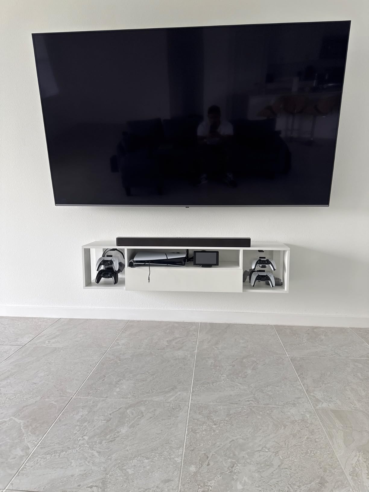 SogesPower Floating TV Stand Wall Mounted with Lights,LED TV Stand customer photo 2