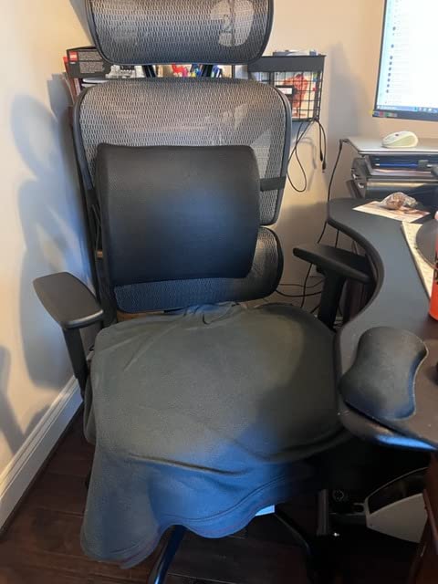 GABRYLLY Ergonomic Office Chair with Footrest, 135° Reclining Desk Chair with Adjustable Lumbar Support,3D Armrest,Headrest & Large Steel Base, 300LBS Heavy Duty Mesh Chair customer photo 1