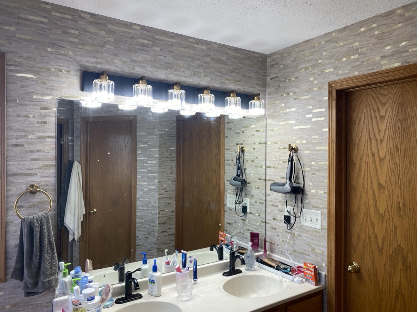 Aipsun Brushed Nickel Vanity Light Bathroom Lighting Fixtures 3 Light Crystal Modern Bathroom Vanity Light (Exclude Bulb) customer photo 2