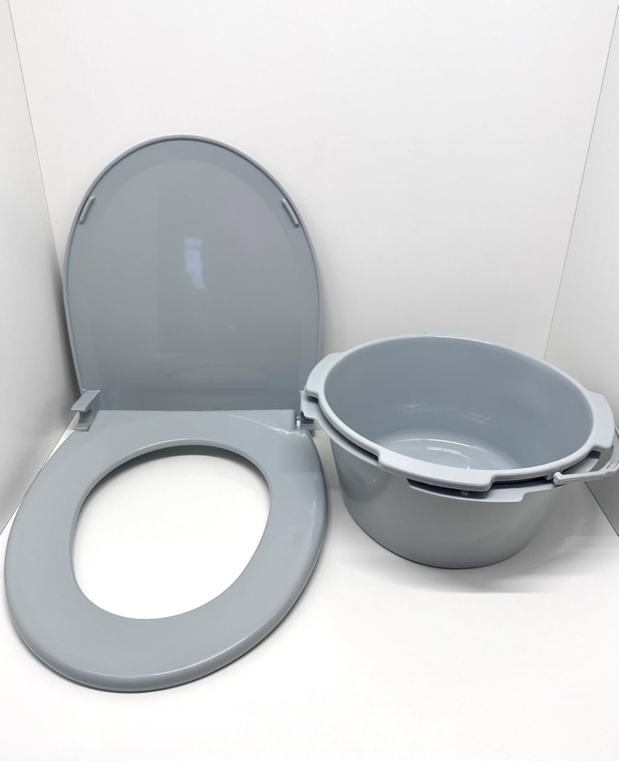 soundfuse 3 in 1 Bedside Commode Toilet for Seniors, Sturdy Dual-Crossbar | Height Adjustable, 7.5Qt Removable Bucket for Easy Cleaning, Tool-Free Assembly, 350 Lbs Stable Potty Chair for Adults customer photo 2