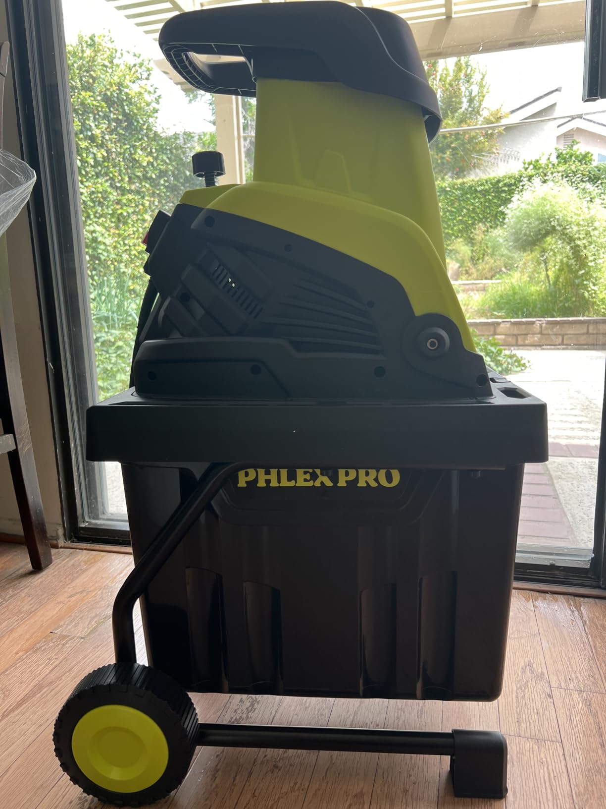 Wood Chipper Shredder, 15-Amp 1.8