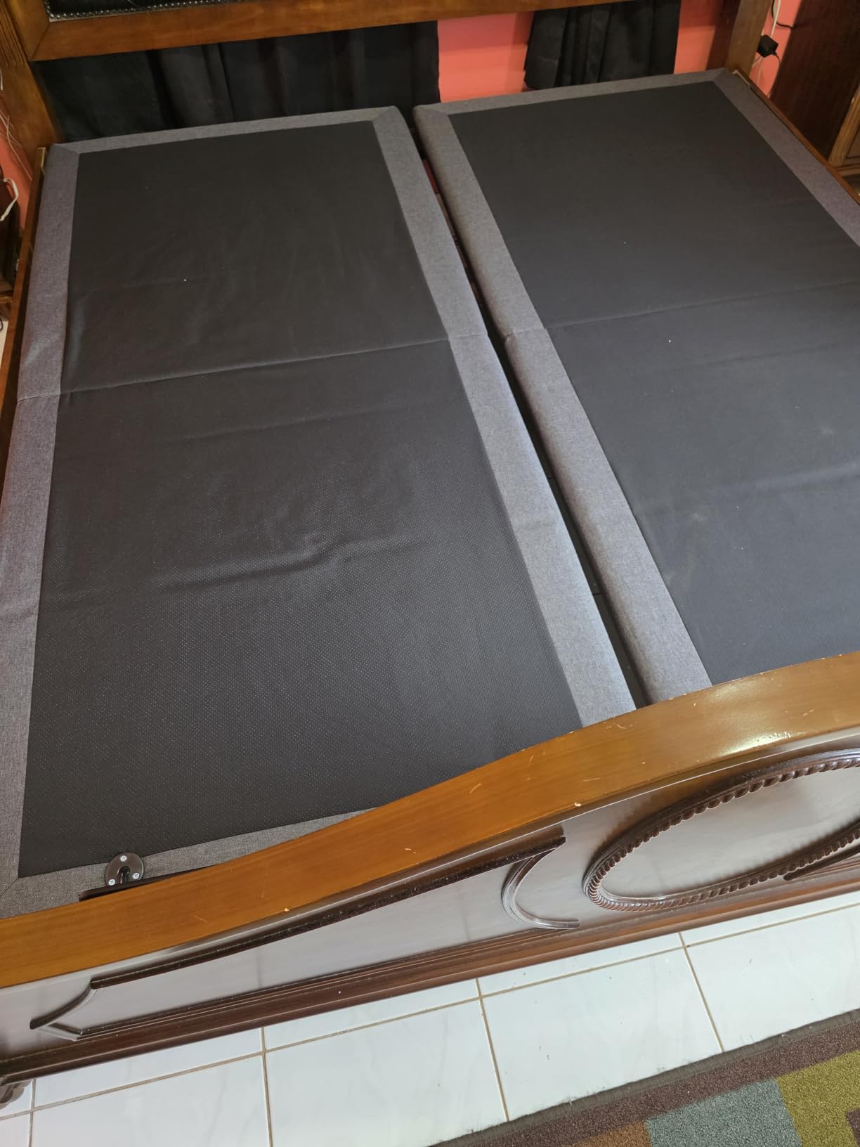 Tami Tami T450 Adjustable Bed Frame Split King (Sync Control as King) with Remote, Adjustable Base with Head&Foot Incline, Zero Gravity, Nightlight, Quiet Motor, Height-Adjustable Legs, Easy Assembly customer photo 1