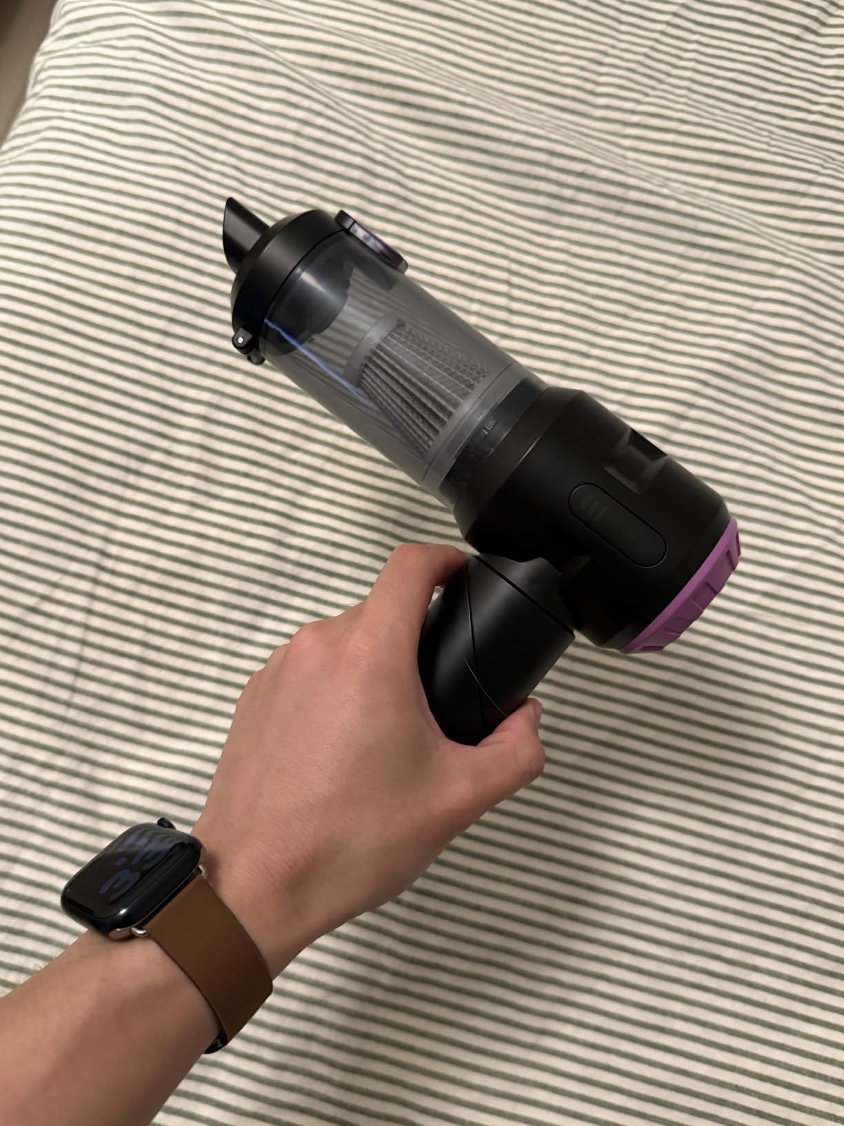 Wansimoo Handheld Car Vacuum Cleaner,25000PA Strong Cyclonic Suction Foldable Mini Vacuum Portable Cordless with Digital Display and One Touch Dust Removal for Car, Home, Office, Kitchen (Purple) customer photo 2