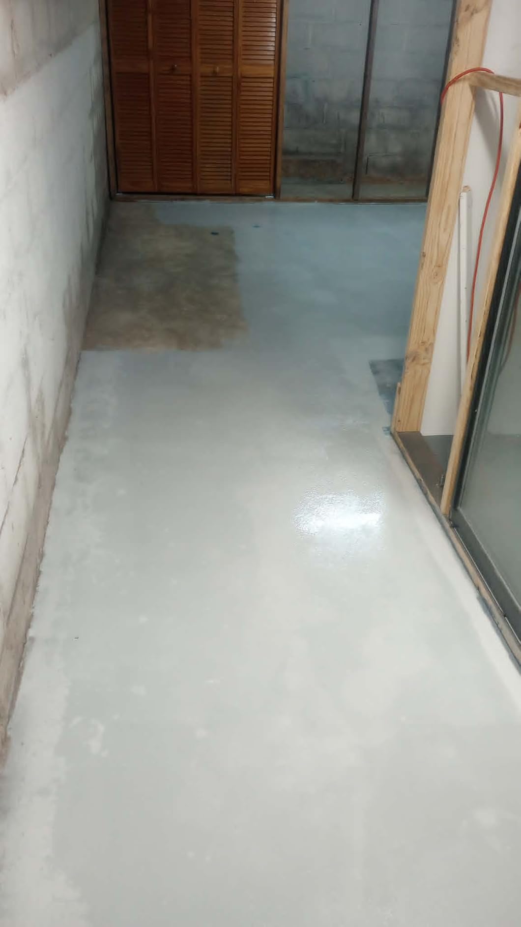 2-Part Epoxy Floor Coating | 1.06 Gal | 1:1 Mix Ratio | Low VOC, Garage & Basement Floor Paint | Anti-Slip, Chemical Resistant, 4H Hardness | Self-Leveling High-Gloss Finish for 270 Sq.Ft Per Coat customer photo 1