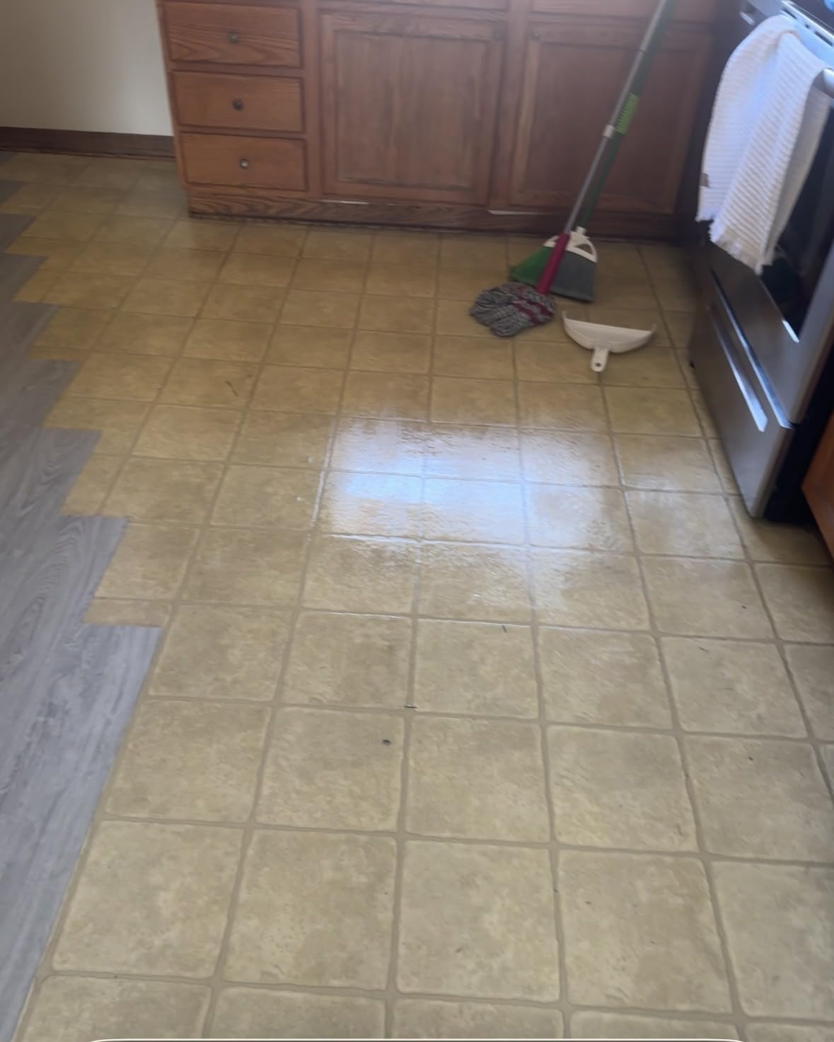 MULGREAT 36-Pack Peel and Stick Floor Tile 54 Sq Ft Vinyl Flooring Warm Oak customer photo 1