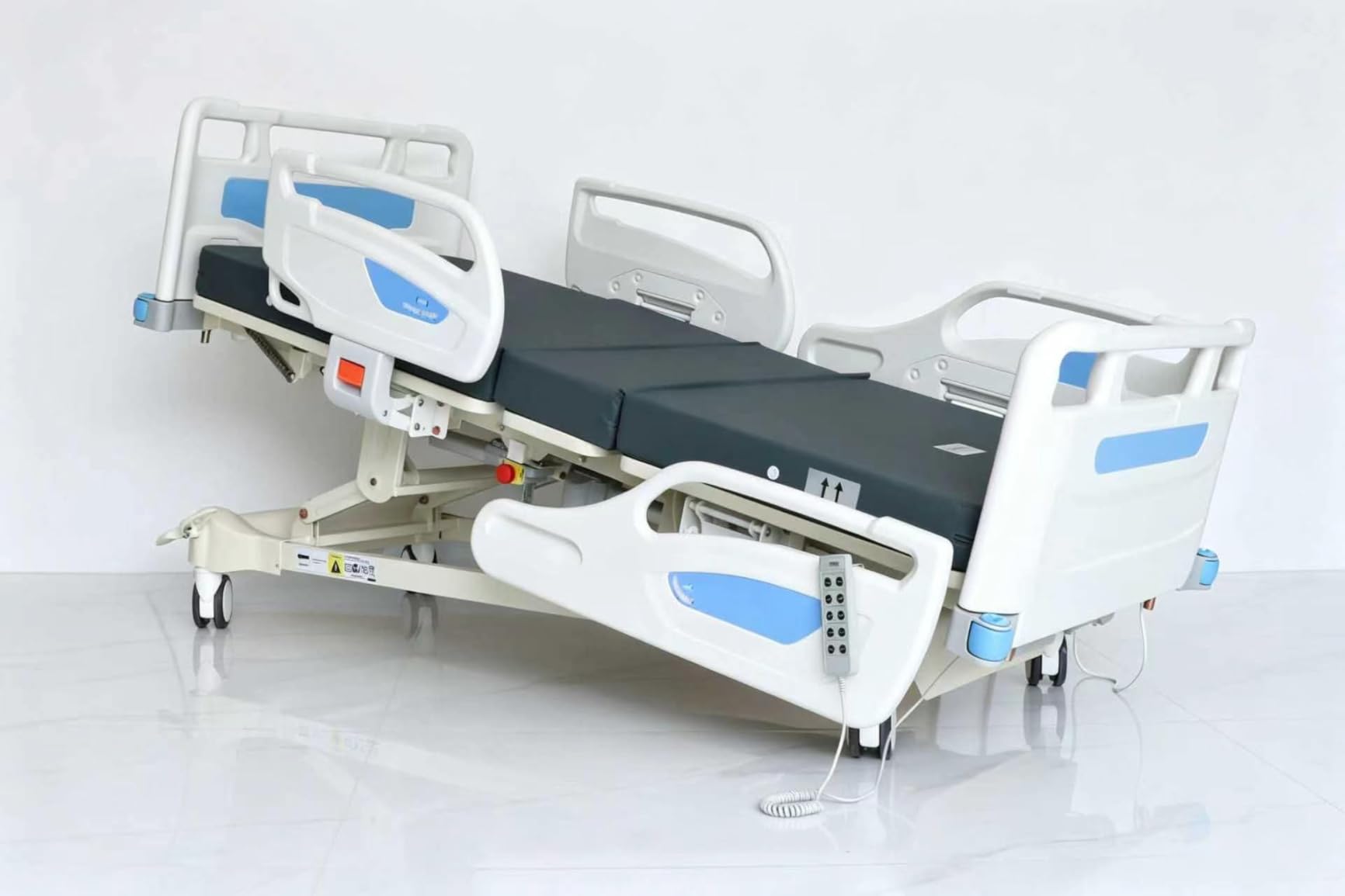 5-Function Electric Hospital Bed with CPR Emergency Release, Timotion Motor, 550lb Weight Capacity, Adjustable Home Care Bed for Elderly Patients customer photo 1