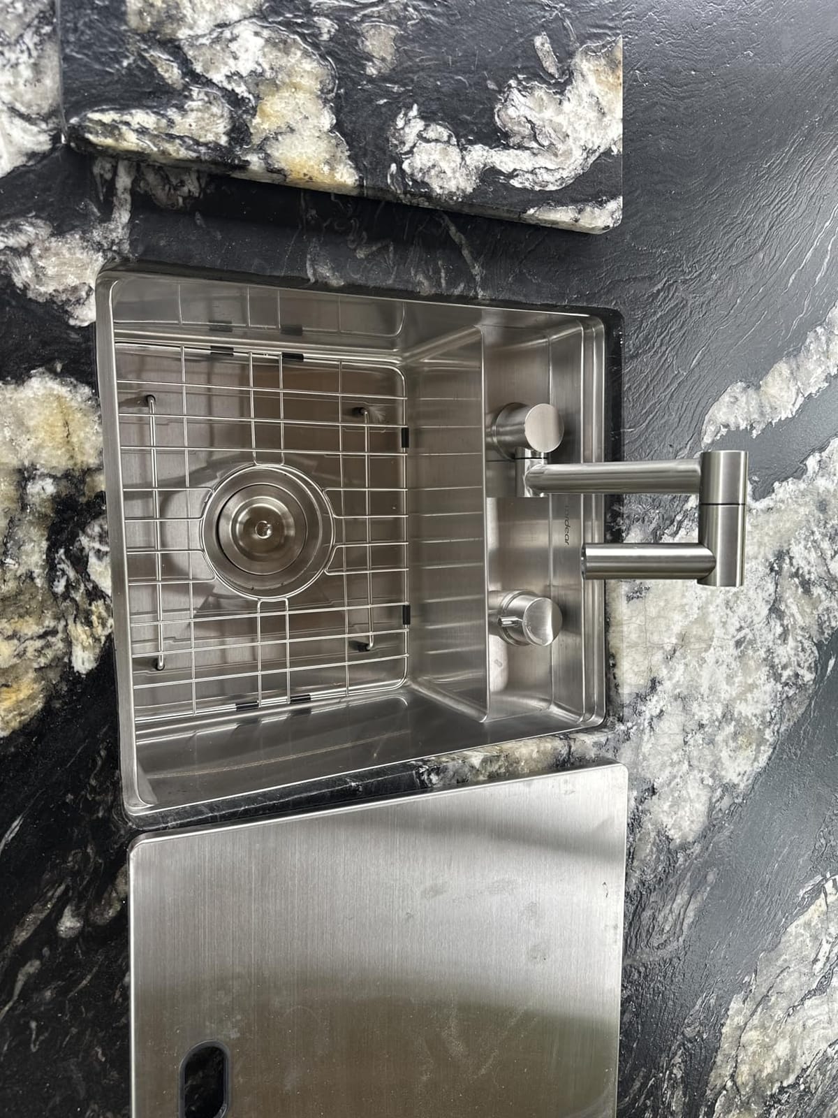 Lordear 21 Inch Laundry Sink Stainless Steel 21x18x12 Undermount Sink Single Bowl 16 Gauge Stainless Steel Deep Laundry Room 12 Inch Deep Utility Sinks customer photo 2