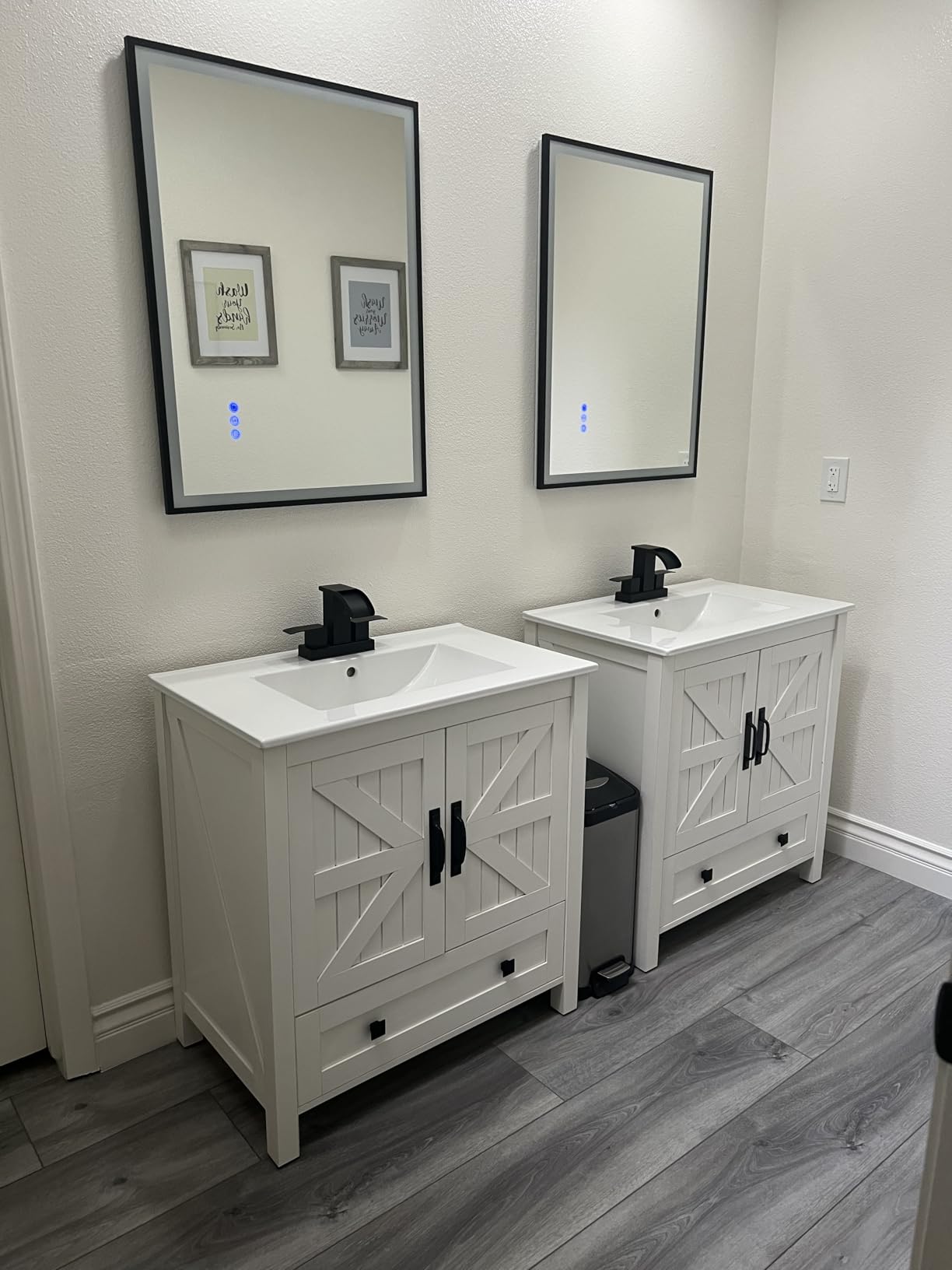 YITAHOME 30 Inch Farmhouse Bathroom Vanity with Sink customer photo 1