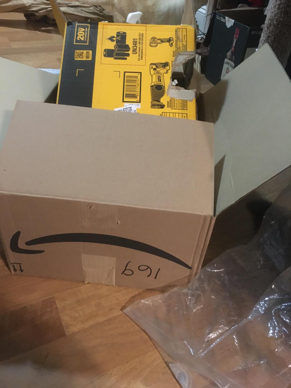 DEWALT 20V MAX Cordless Drill Driver and Circular Saw Combo Kit with 2 x 2 Ah Batteries and Charger, Contractor Bag (DCK252D2) customer photo 1