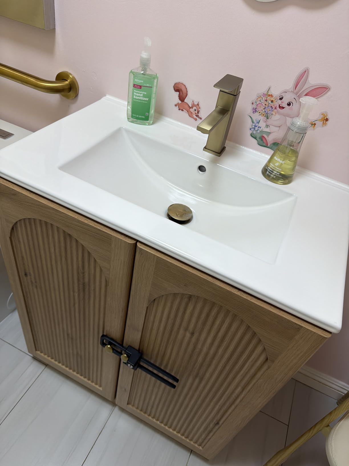 IFBUY 30 Inch Arched Bathroom Vanity with Sink, Fluted Design, Natural Oak customer photo 1