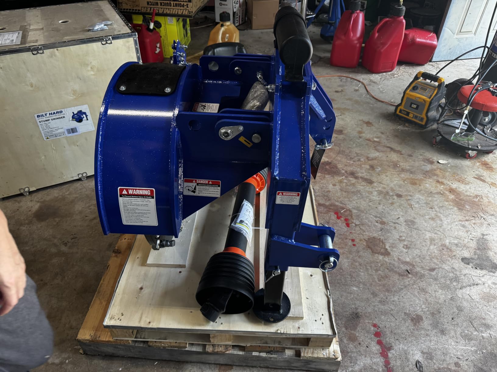 BILT HARD 3 Point PTO Stump Grinder for Tractors, 15-45HP, 6'' Cutting Depth with 34 Carbide Teeth and 24'' Flywheel Diameter for Tree Stump Removal customer photo 1