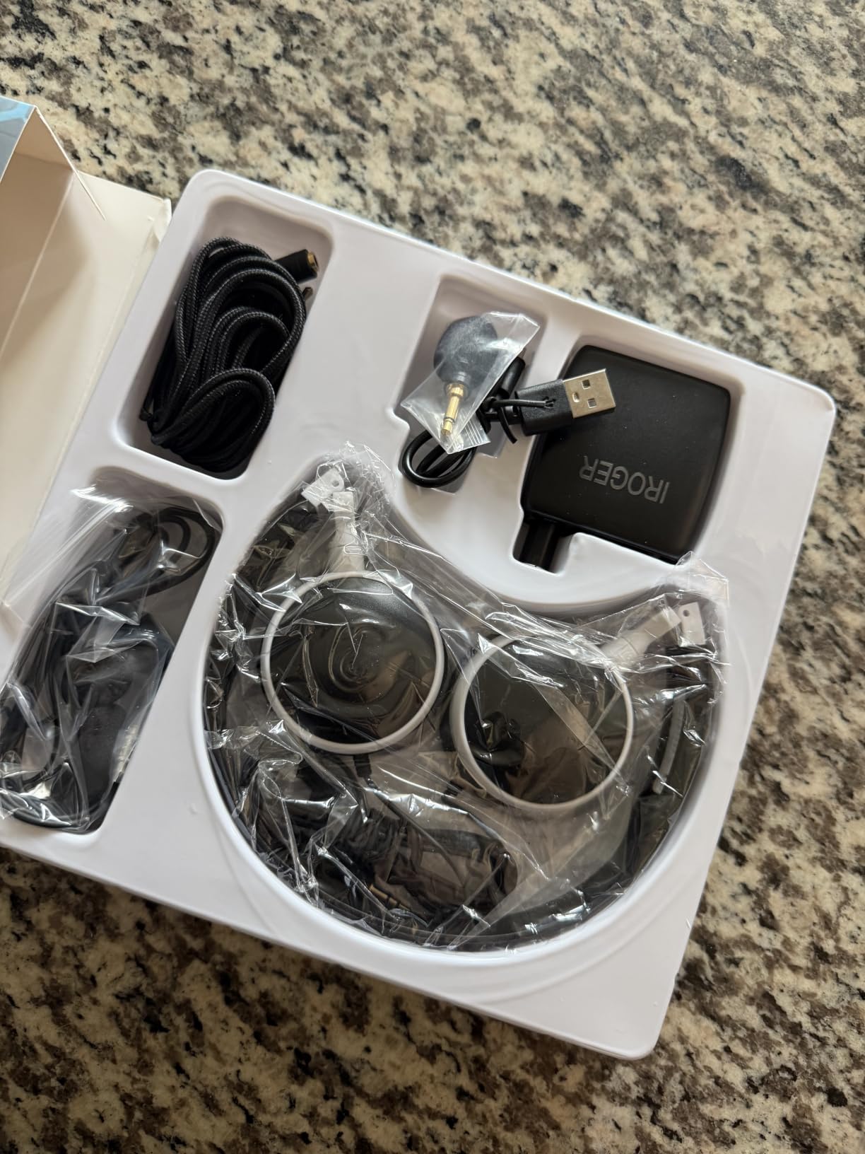 Hearing Amplifier Rechargeable Hearing Device with Headphone Personal Sound Amplifier for Ears,Seniors,Directional Microphone customer photo 2