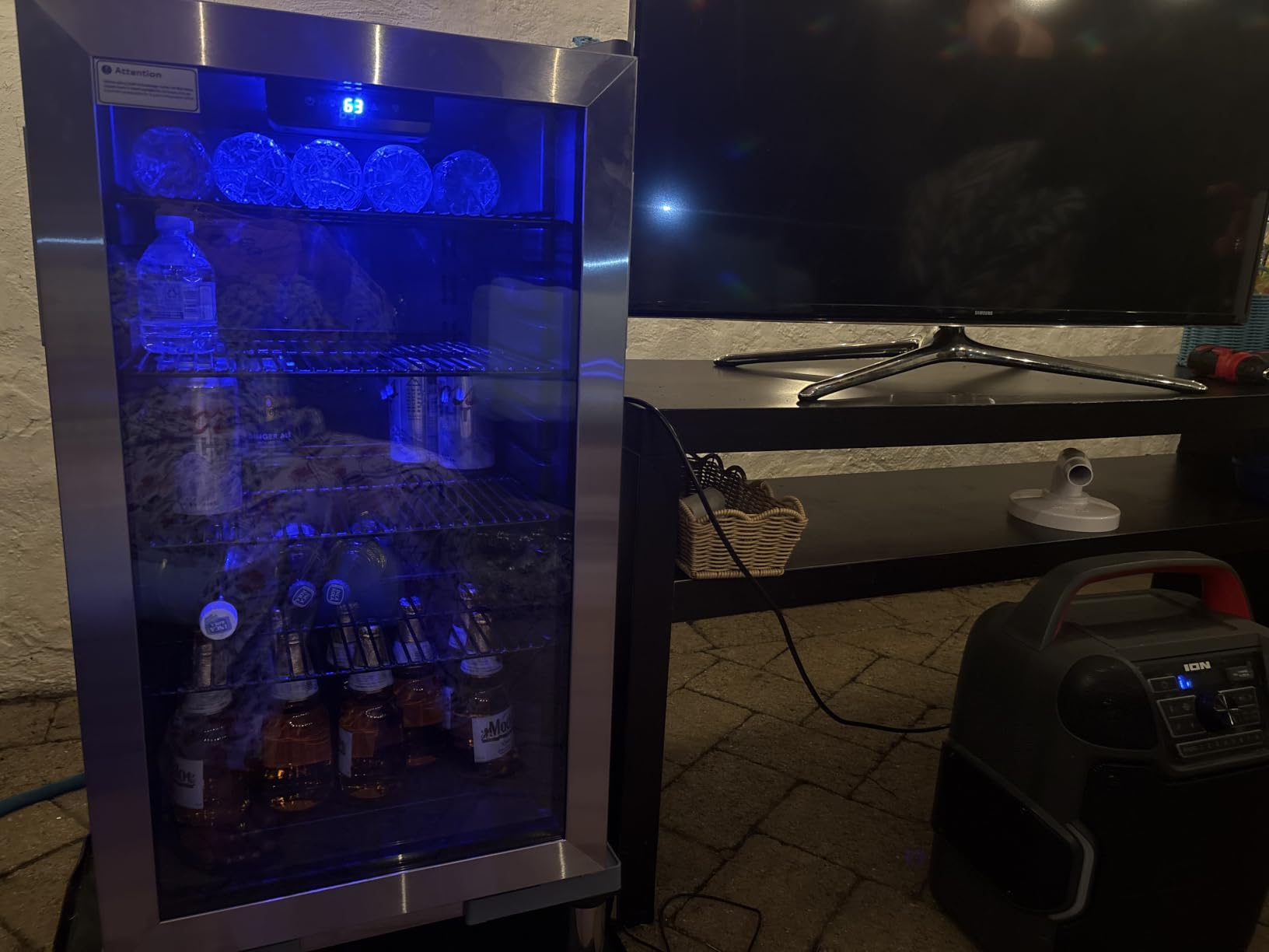 Feelfunn 3.2 Cu. Ft. Beverage Refrigerator, 126-Can Mini Fridge, 34-64°F customer photo 2