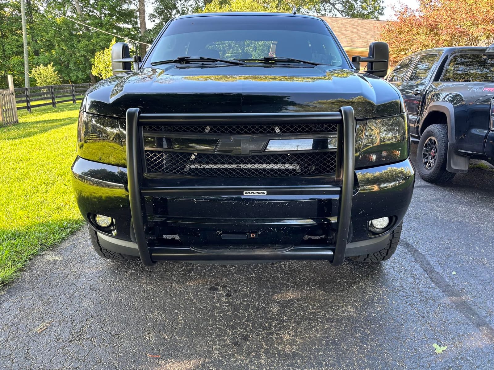 Go Rhino 3000 Series Center Grill Guard | Mild Steel, Black | 3160B | Fits 2007 - 2013 Chevrolet Avalanche; 2007 - 2014 Chevrolet Suburban 1500 (Excludes Hybrid) & Tahoe customer photo 1