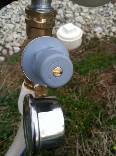Valterra RV Water Regulator, Lead-Free Brass Adjustable Water Regulator with Pressure Gauge for Camper, Trailer, RV Plumbing System customer photo 1