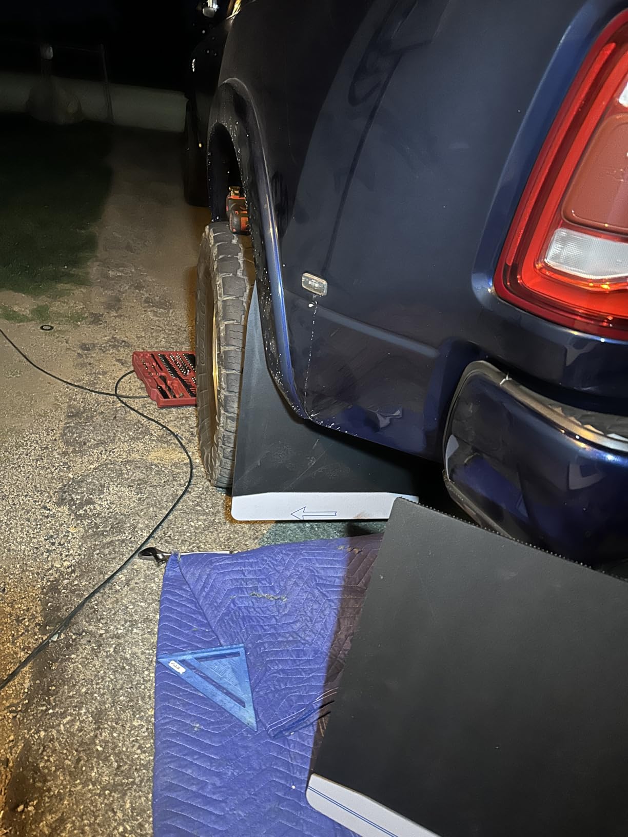 UltimateFlap 20 Inch Rear Dually Mud Flap with Stainless Steel Weight customer photo 2