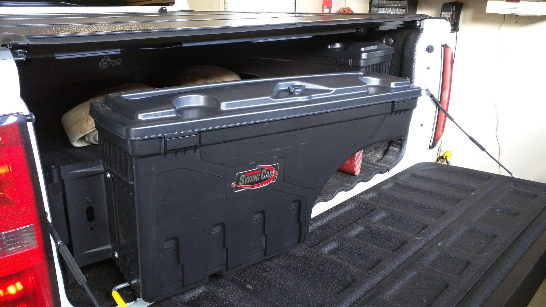 UnderCover SwingCase Truck Bed Storage Box | SC103D | Fits 2015 - 2022 Chevy/GMC Colorado/Canyon Drivers Side, Black customer photo 2