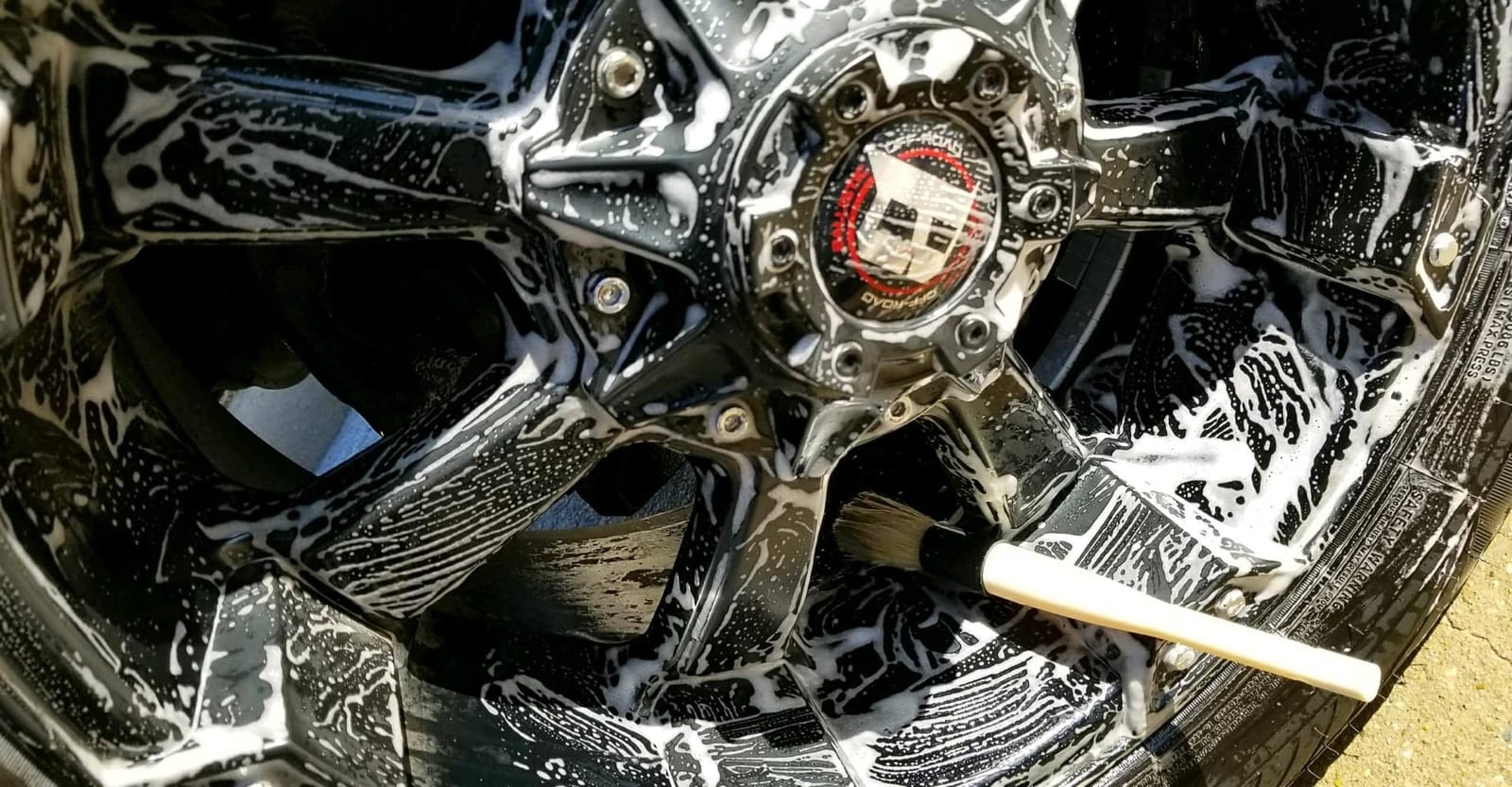 Chemical Guys, Boars Hair Detailing Brush for Wheels, Grilles & Interior customer photo 2