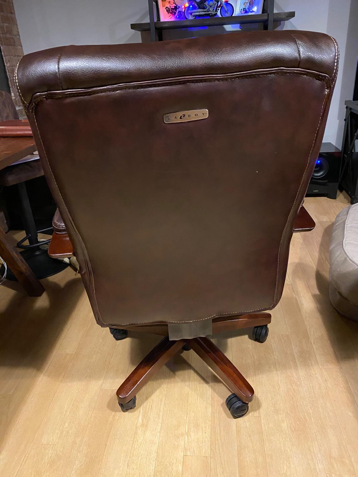 La-Z-Boy Executive Ergonomic Office Chair with Lumar Support, Leather Chair customer photo 1