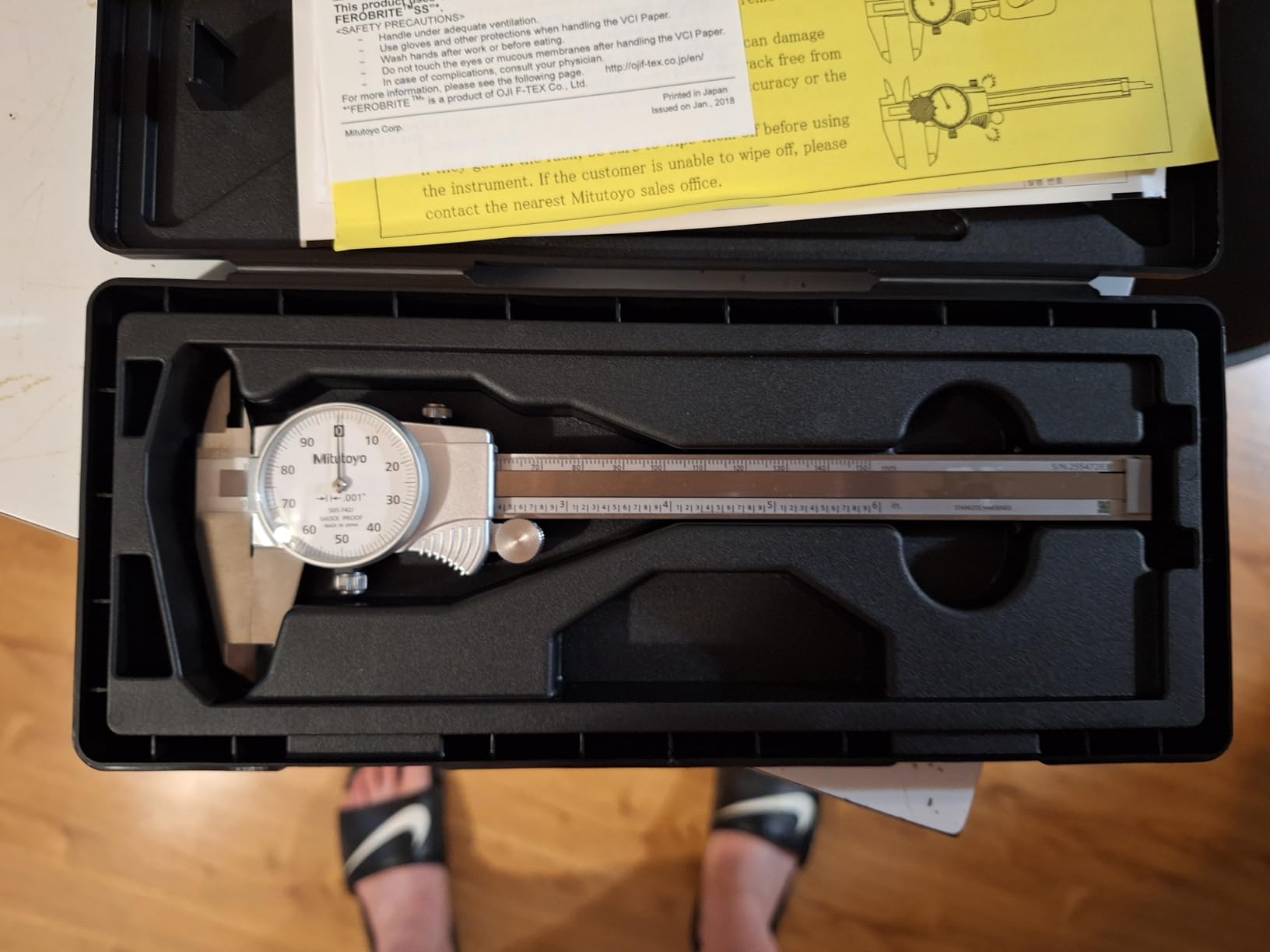 Mitutoyo 505-742J Dial Caliper, 0.1