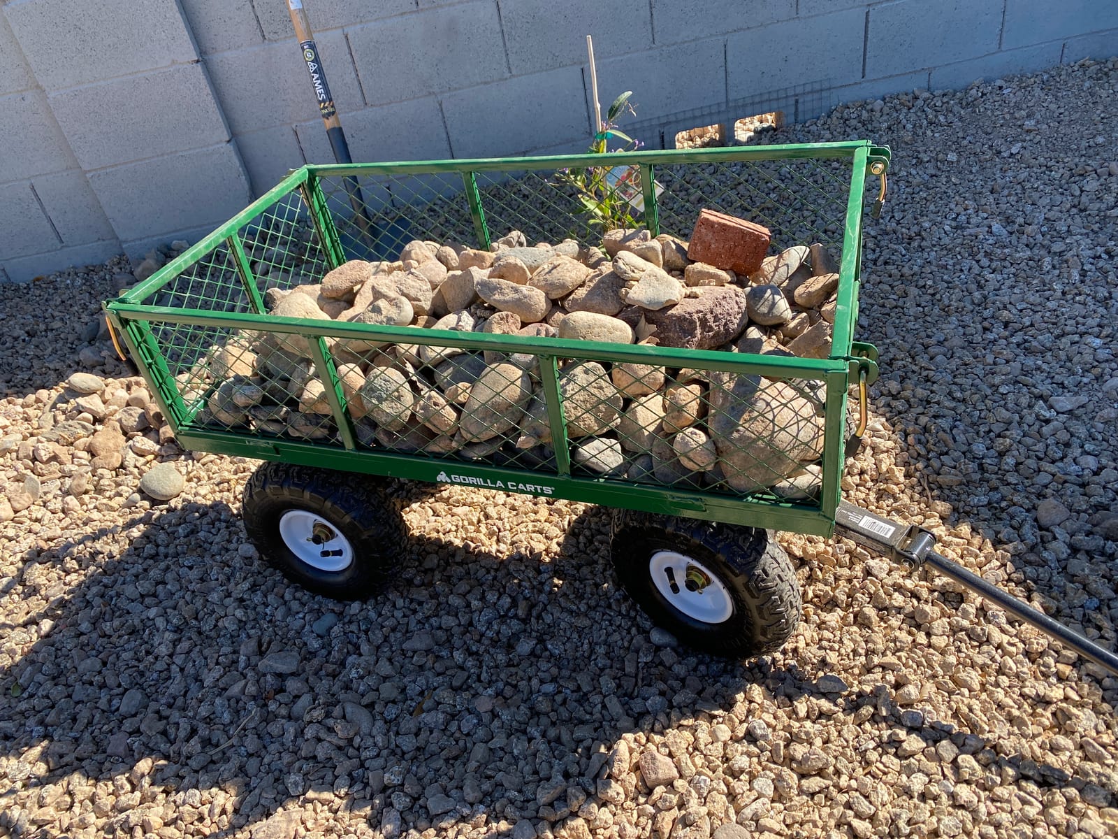 Gorilla Carts GOR400-COM Steel Garden Cart, Steel Mesh Removable Sides, 3 cu ft, 400 lb Capacity, Green customer photo 1
