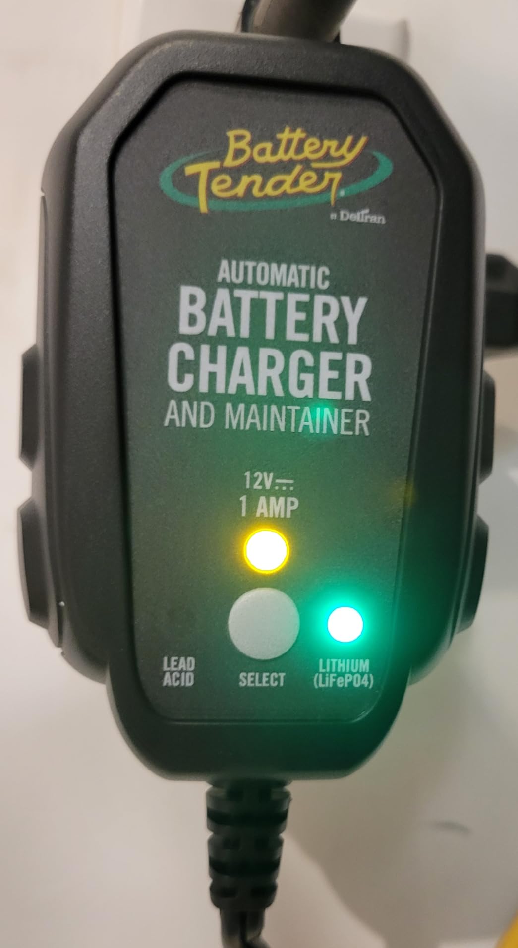 Battery Tender Junior 12V, 800mA Battery Charger and Maintainer for Lead Acid and Lithium Batteries - Switchable Battery Charger for Powersports - 022-0199-DL-WH customer photo 1