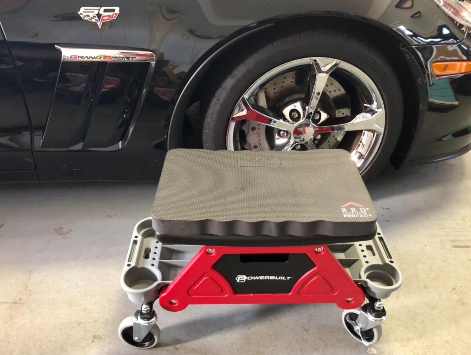 Powerbuilt Heavy Duty Roller Mechanics Seat and Brake Stool with 4-in. Rubber Swivel Casters Roll Over Anything, Big Seating Platform, Slide Out Tool Trays and Drawer 300 lb. Capacity – 240036 customer photo 2