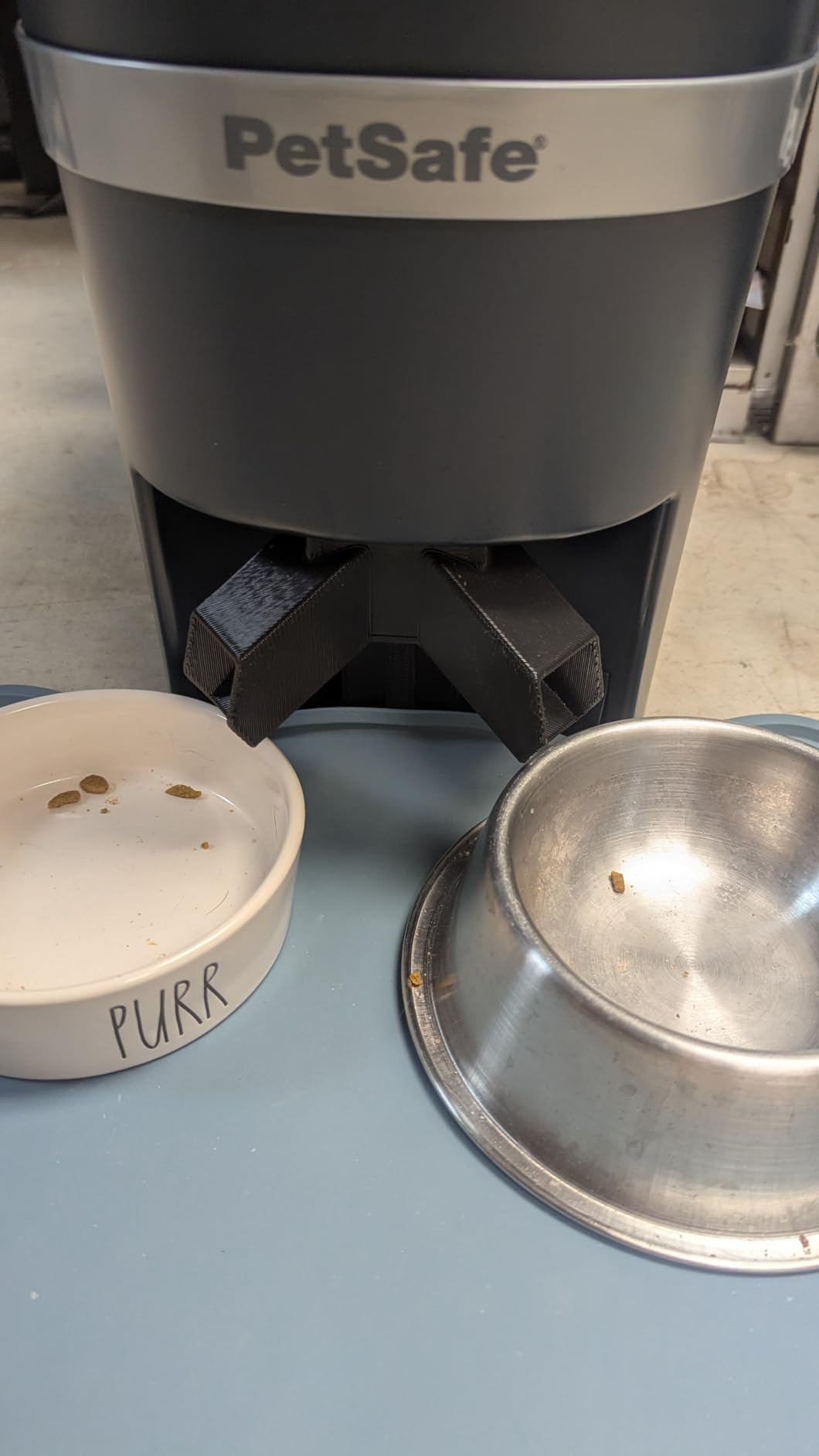 PetSafe Smart Feed Automatic Pet Feeder, 6L/24 Cup, Programmable customer photo 2