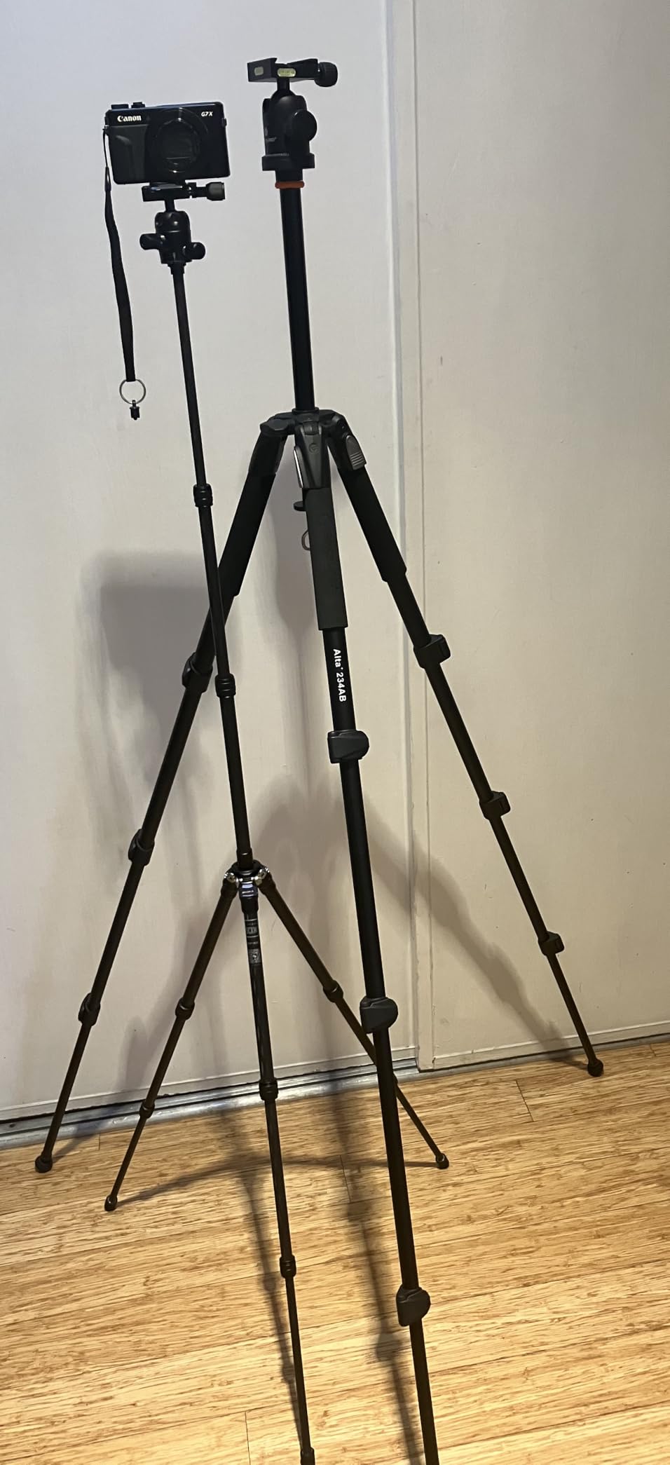 AOKA Carbon Fiber Mini Travel Tripod with 360° Ball Head customer photo 2