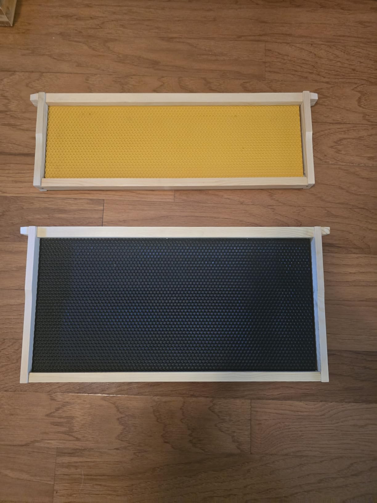 BeeCastle 10-Frames Complete Beehive Kit, 100% Beeswax Coated Bee Hive Includes Beehive Frames and Beeswax Coated Foundation Sheet (2 Layer) customer photo 2