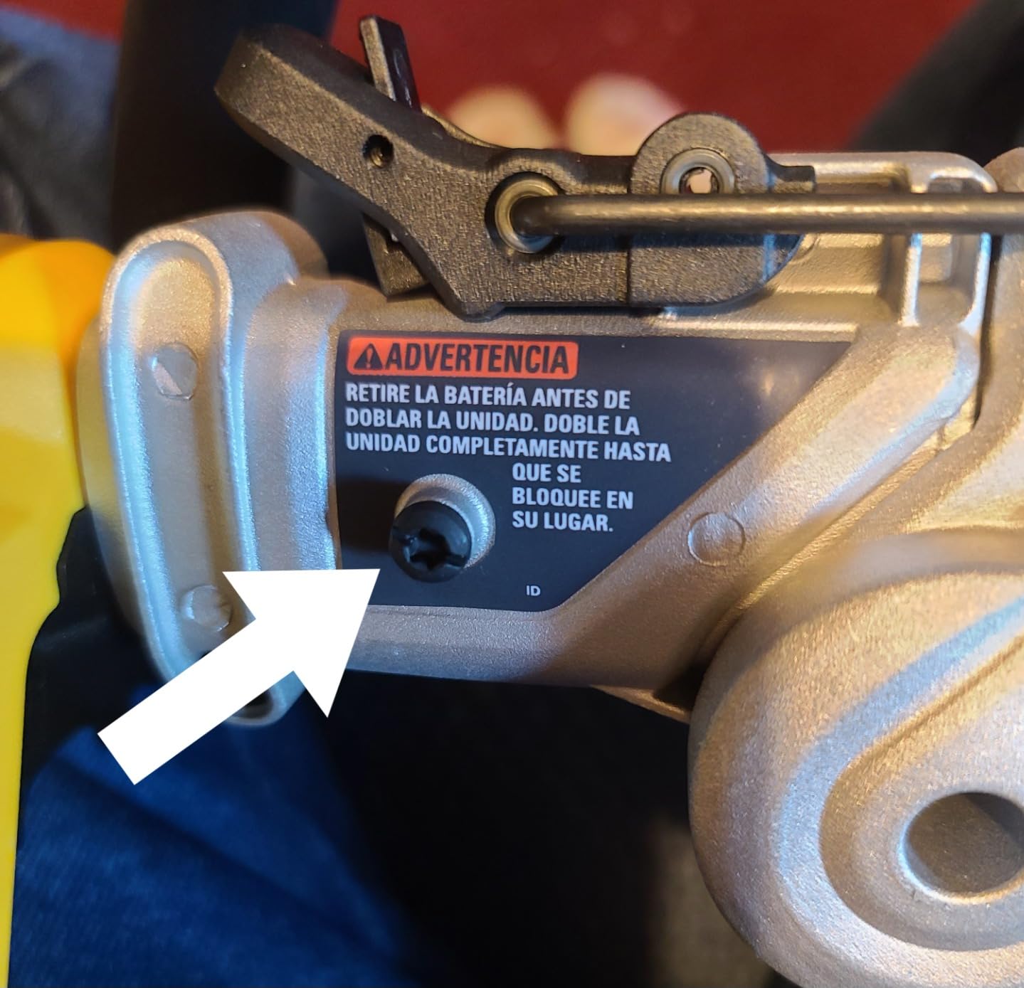 DEWALT 20V MAX* XR String Trimmer, 14-Inch, Tool Only (DCST922B) customer photo 1