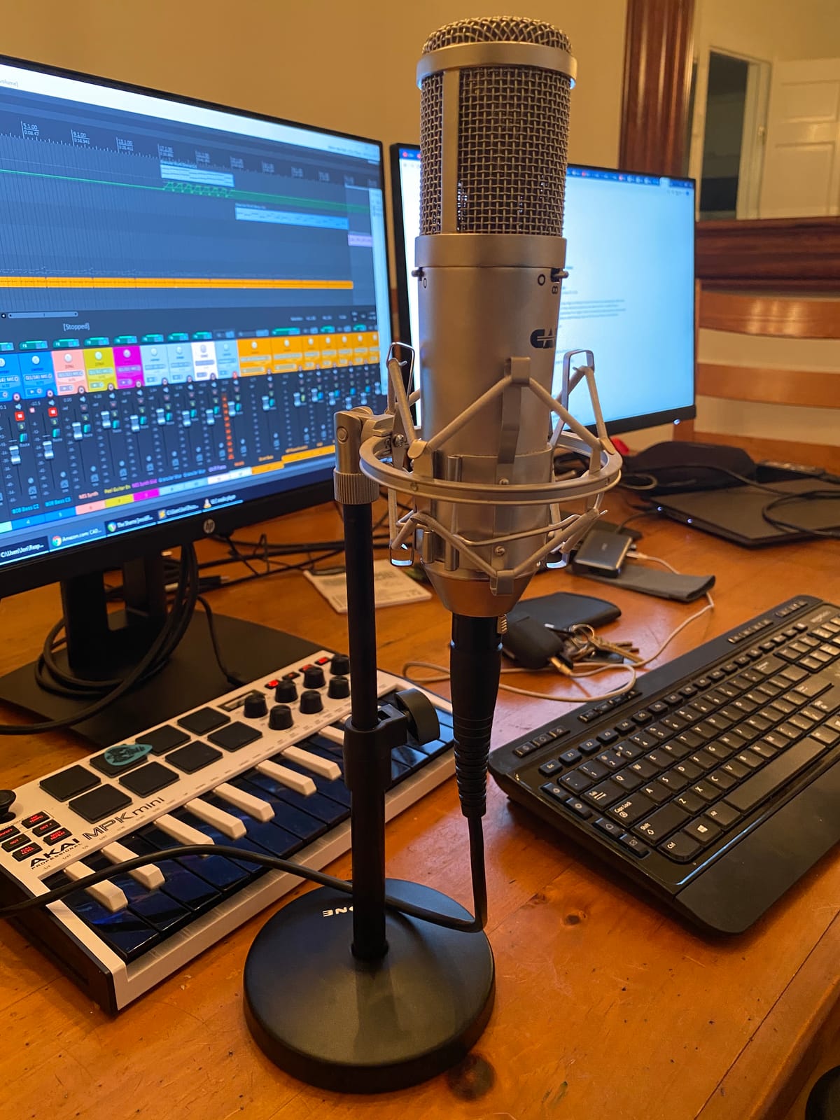 BILIONE 3 in 1 Desktop Microphone Stand, Height Adjustable Table Mic Stand customer photo 1