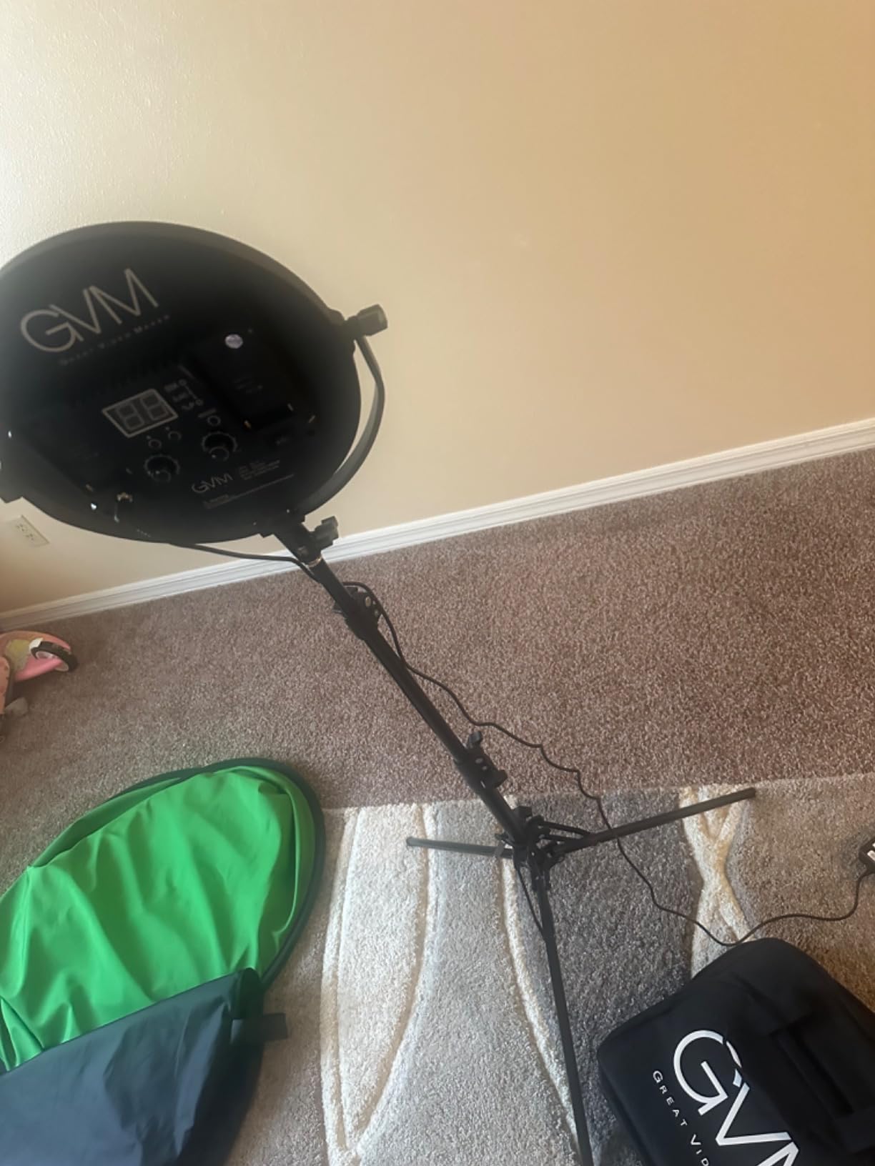 GVM Desk Mount LED Video Light, 10'' Round Key Light with Built-in Diffuser and LCD Display, Bi-Color Professional Light for Game/Studio/Streaming/YouTube Video Shooting, APP Control CRI 97+ customer photo 1