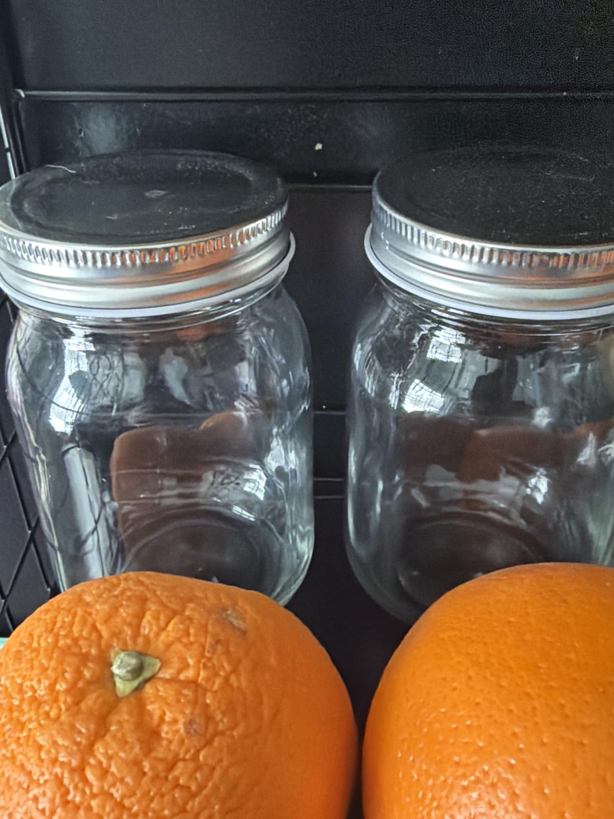YINGERHUAN Glass Regular Mouth Mason Jars, 16 oz Clear Glass Jars with Silver Metal Lids for Sealing, Canning Jars for Food Storage, Overnight Oats, Dry Food, Snacks, Candies, DIY Projects (4PACK) customer photo 1