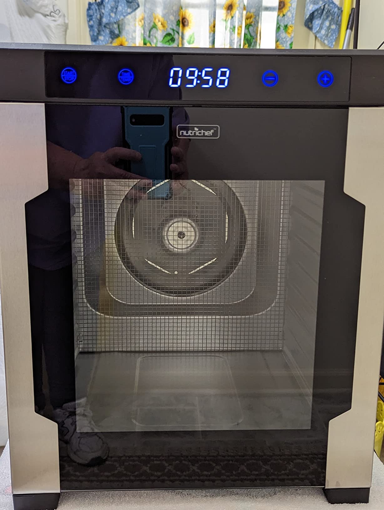NutriChef Electric Countertop Food Dehydrator -900-Watt Premium Multi-Tier Meat Beef Jerky Maker Fruit/Vegetable Dryer w/10 Shelf Stainless Steel Trays,Digital Timer,Temperature Control-NCFD10S customer photo 2