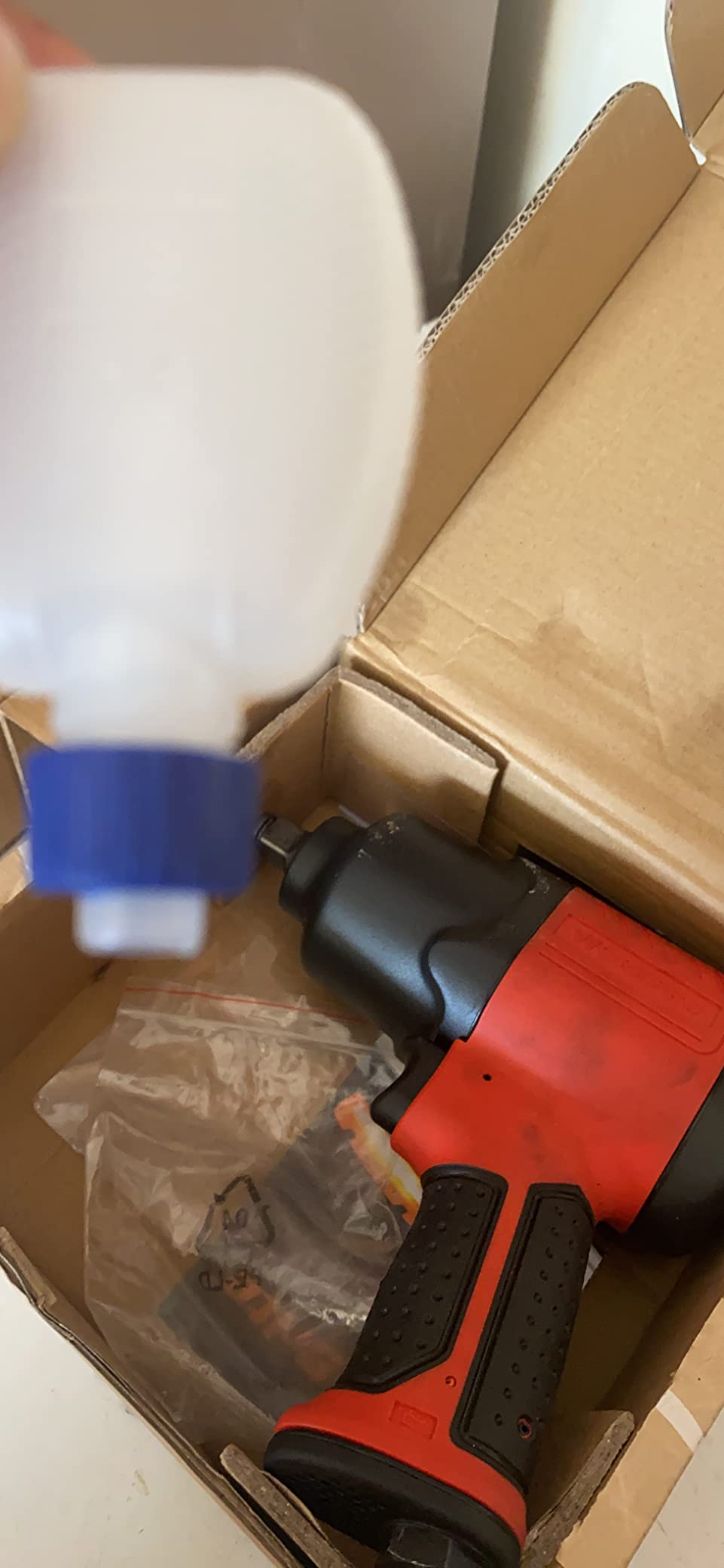 WORKPRO 1/2-Inch Air Impact Wrench, Ergonomic Design, Powerful Torque, Wide Application customer photo 2