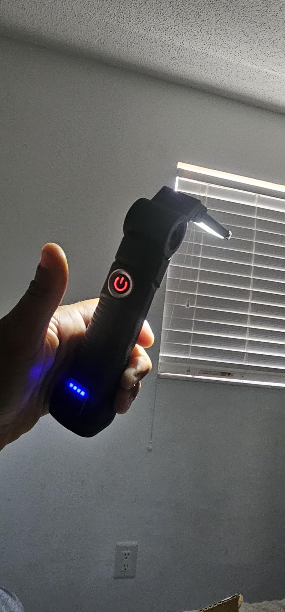LHOTSE Rechargeable LED Work Light/Flashlight for Mechanic(2 Pack) customer photo 2