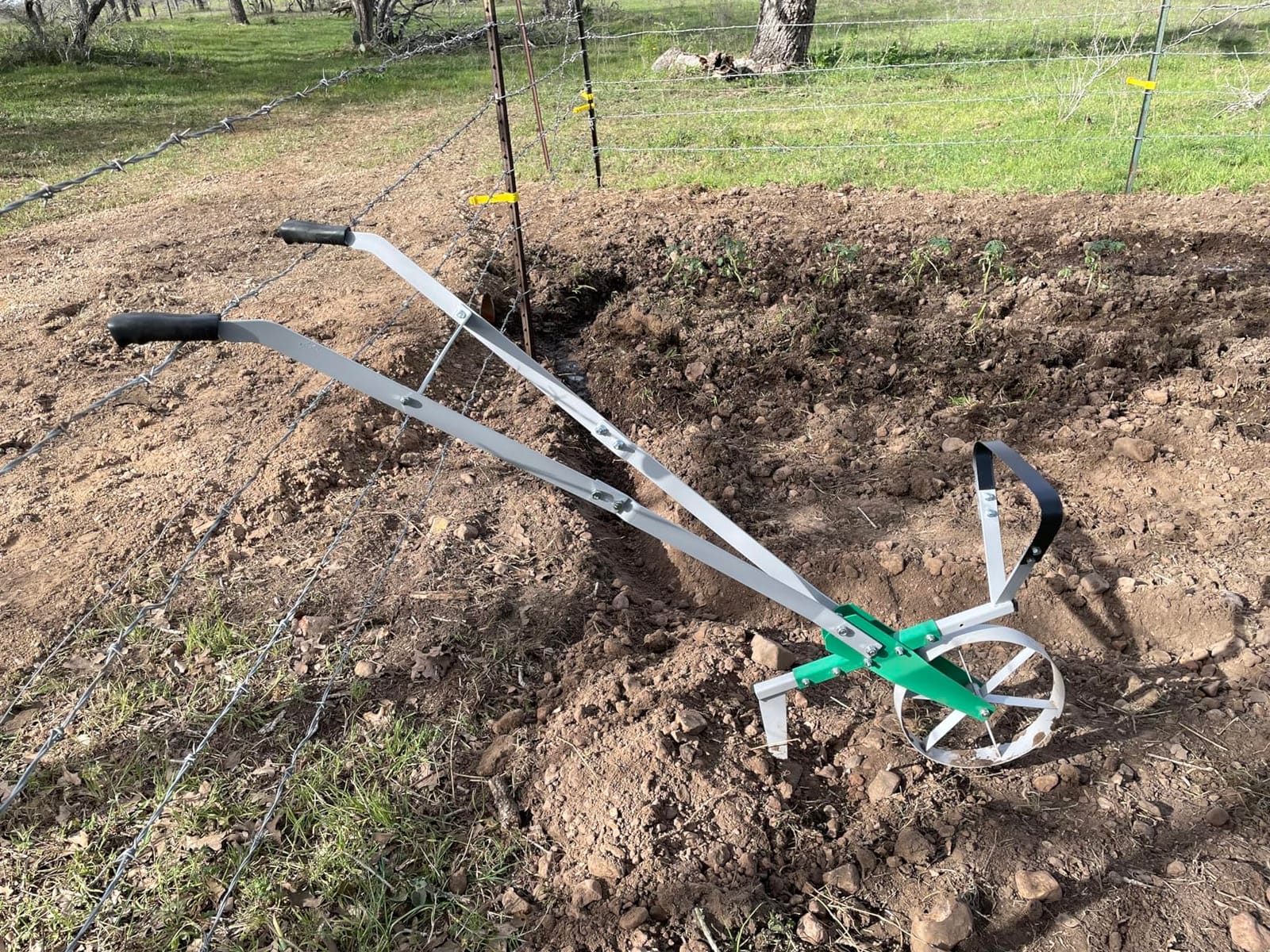 Varomorus High Wheel Cultivator, Self Cleaning Steel Single Wheel Hoe, Modular Plow Garden Tool for Gardening customer photo 1