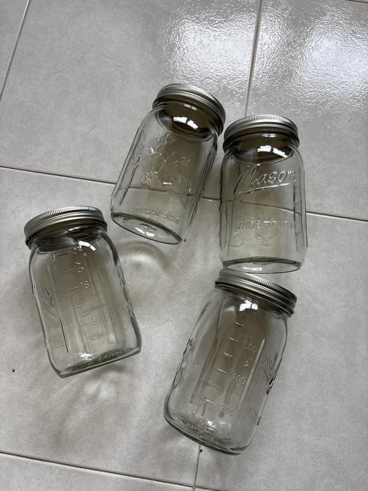 SEWANTA Wide Mouth Mason Jars 32 oz [4 Pack] With Mason Jar Lids and Bands, Mason Jars 32 oz - For Canning, Fermenting, Pickling - Jar Decor - Microwave/Dishwasher Safe. customer photo 1