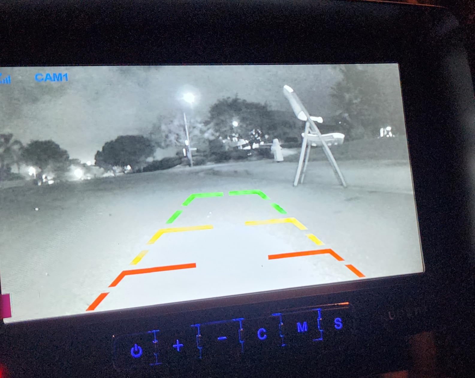 Wireless Backup Camera, 7 Inch Monitor Rear View Camera System for RV, Trailers, Trucks, 5th Wheels, Support 2 Cameras, IP69 Waterproof 18 LED IR Night Vision 152° View Camera, DIY Guide Lines customer photo 2