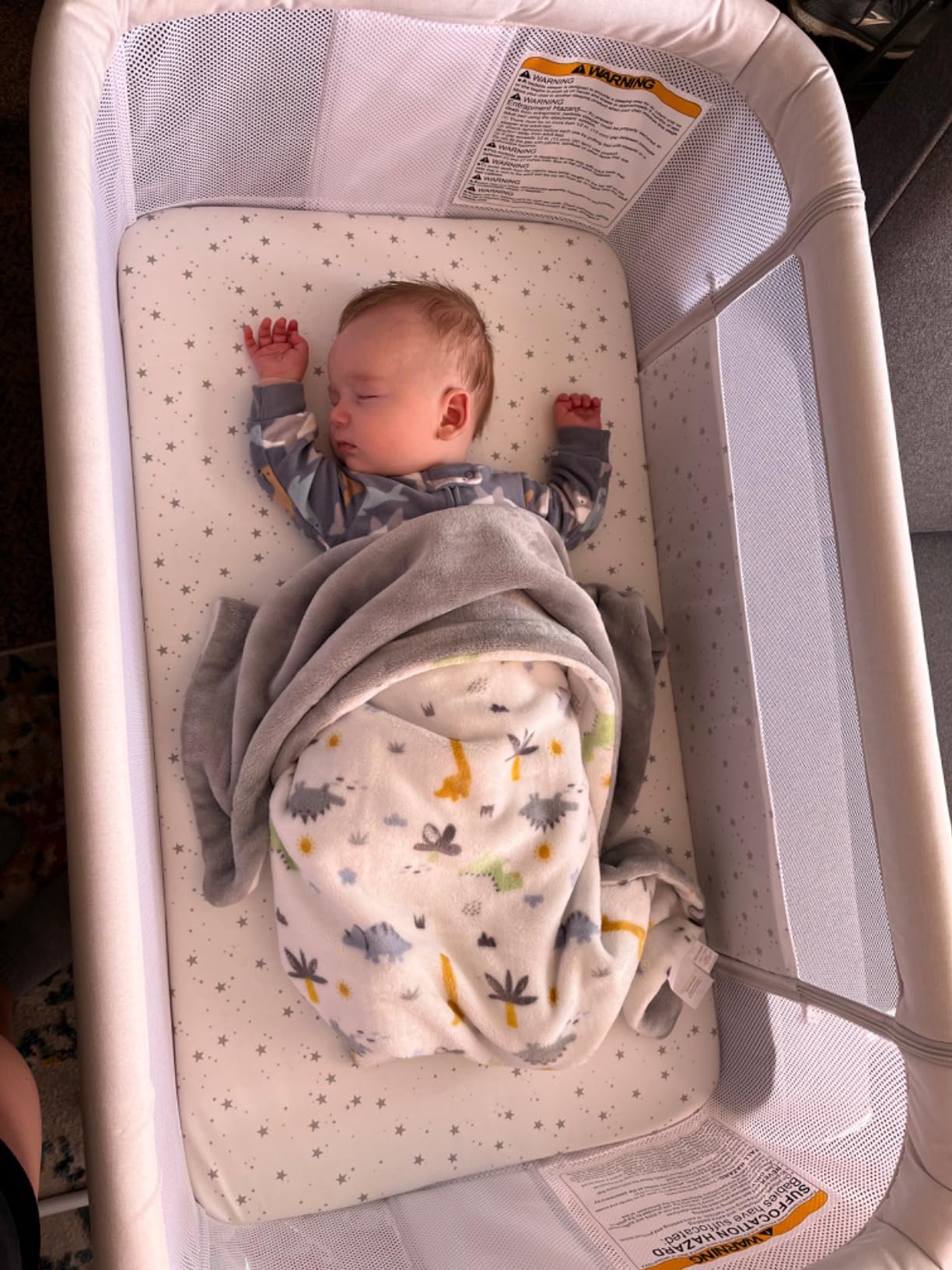 ANGELBLISS Baby Bassinet Bedside Sleeper with Wheels, 6 Heights (Beige) customer photo 2