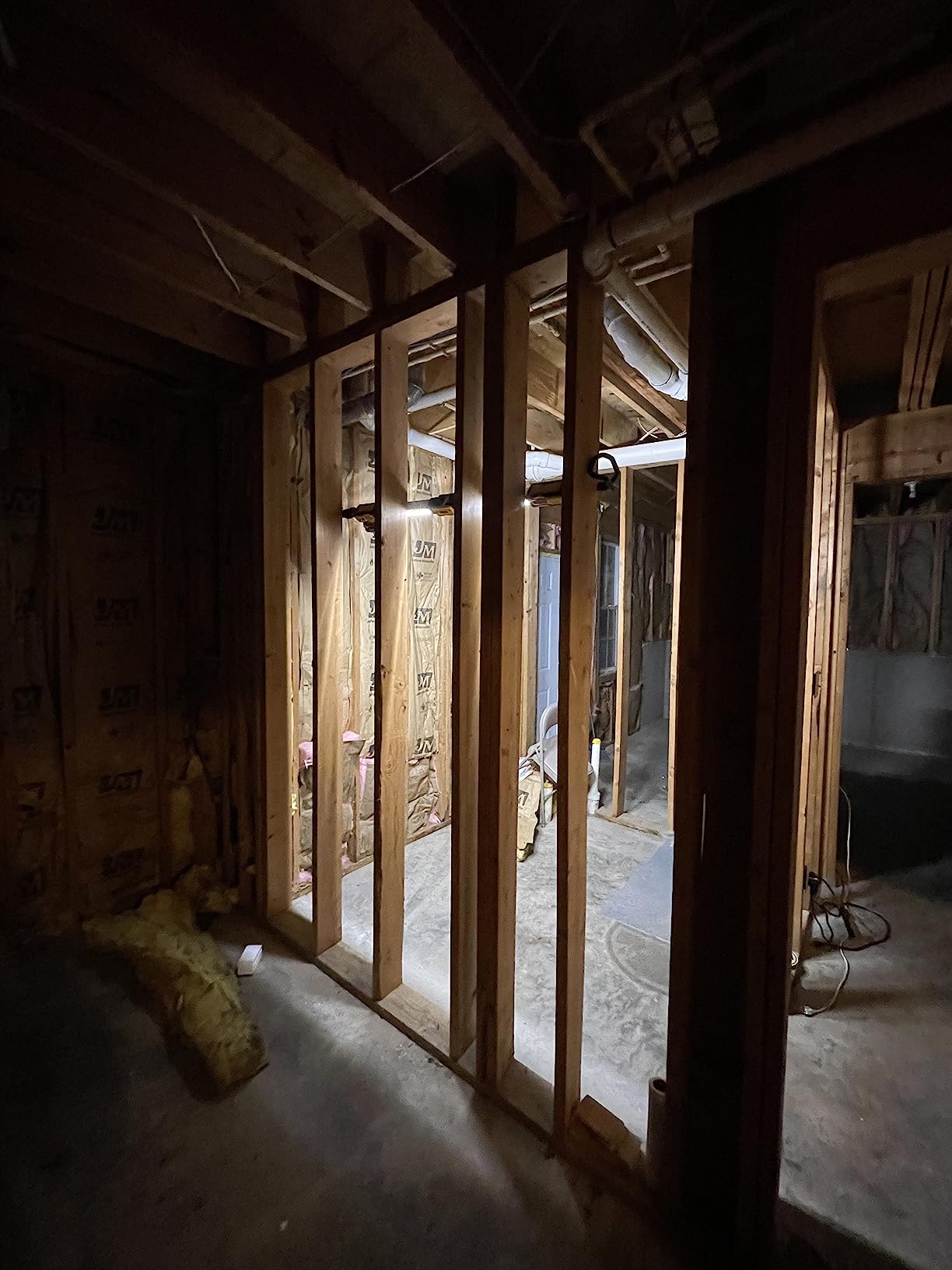 DEWALT 12V/20V MAX Cordless Hood Light, Mechanic Work Light, LED, Bare Tool Only (DCL045B) customer photo 2